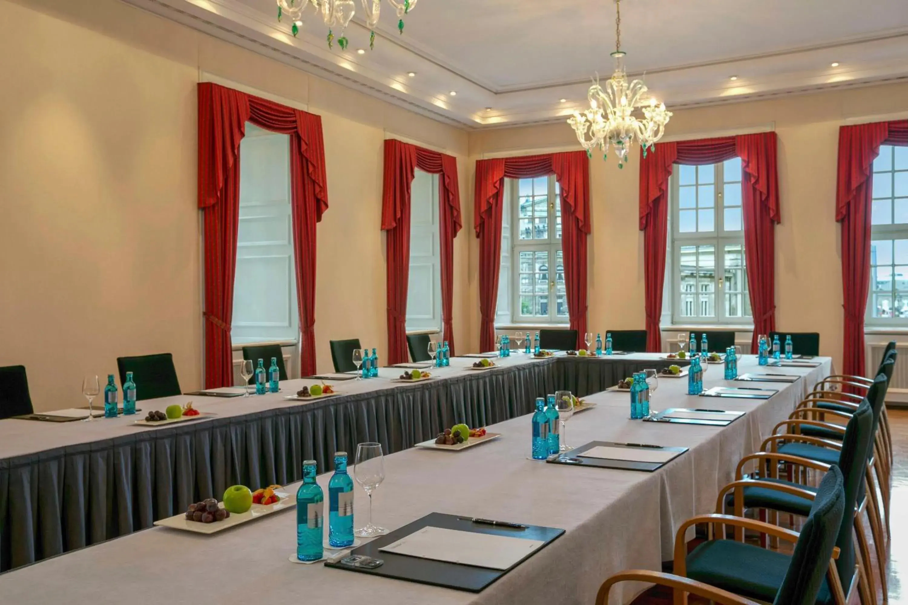 Meeting/conference room in Kempinski Hotel Taschenbergpalais Dresden