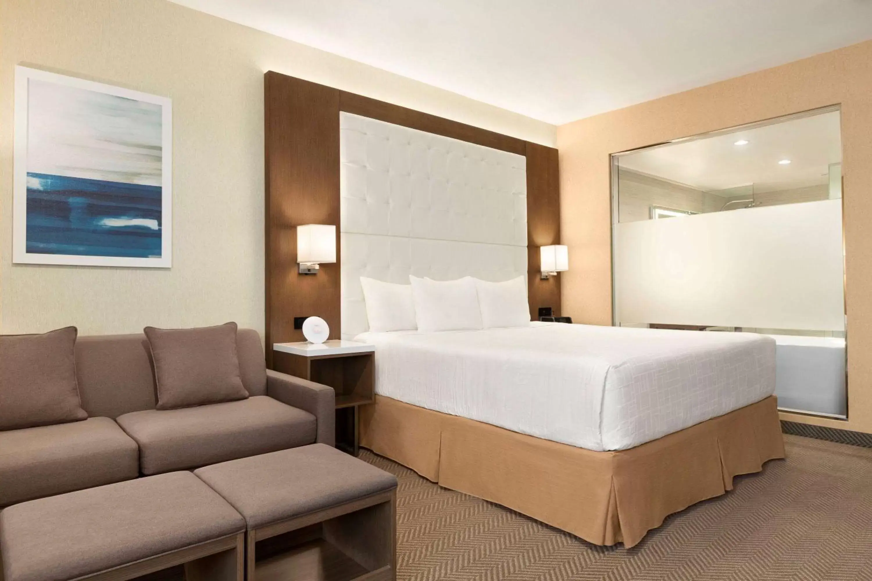 Bed in Wyndham Anaheim