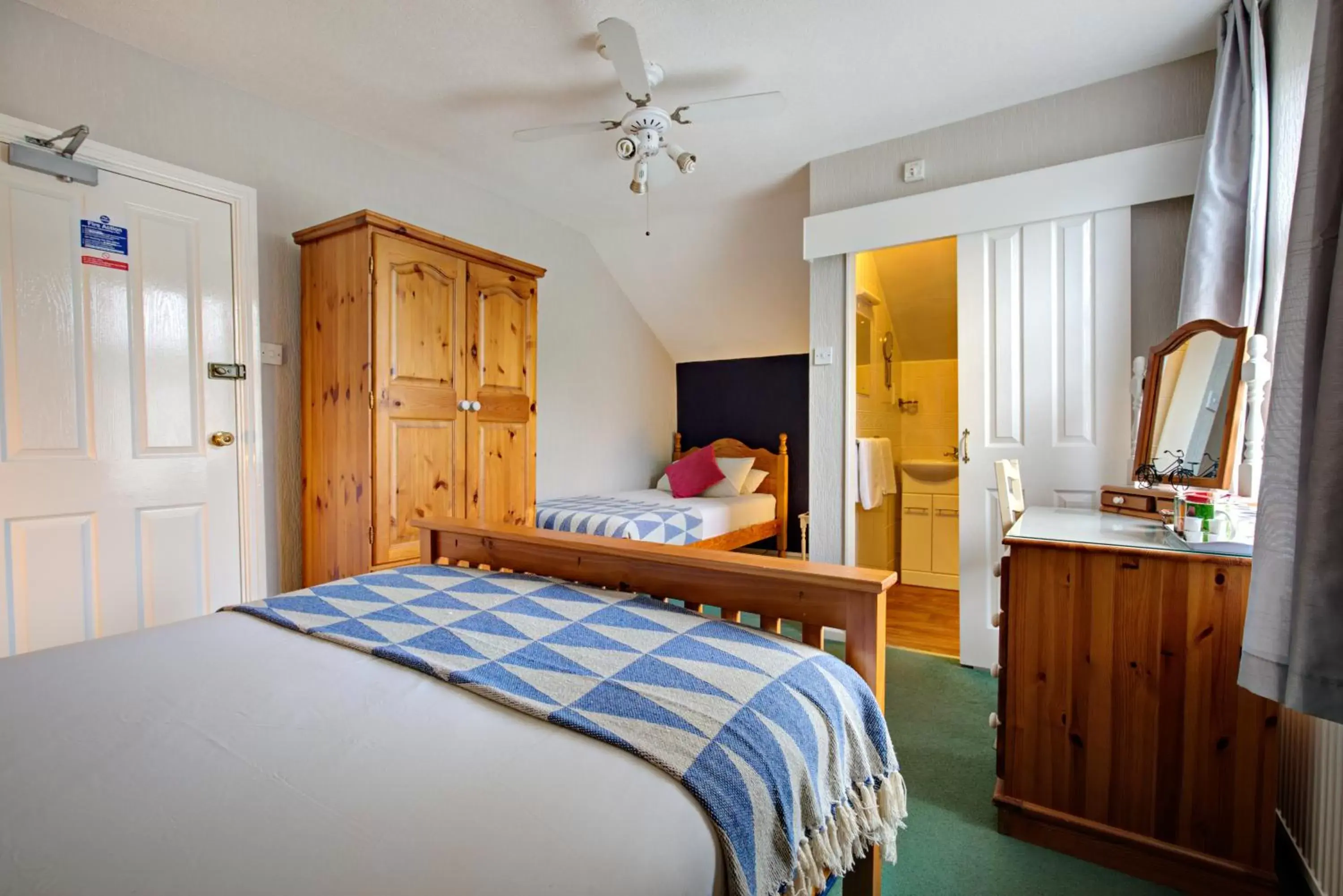 Bedroom, Bed in Lancaster Townhouse