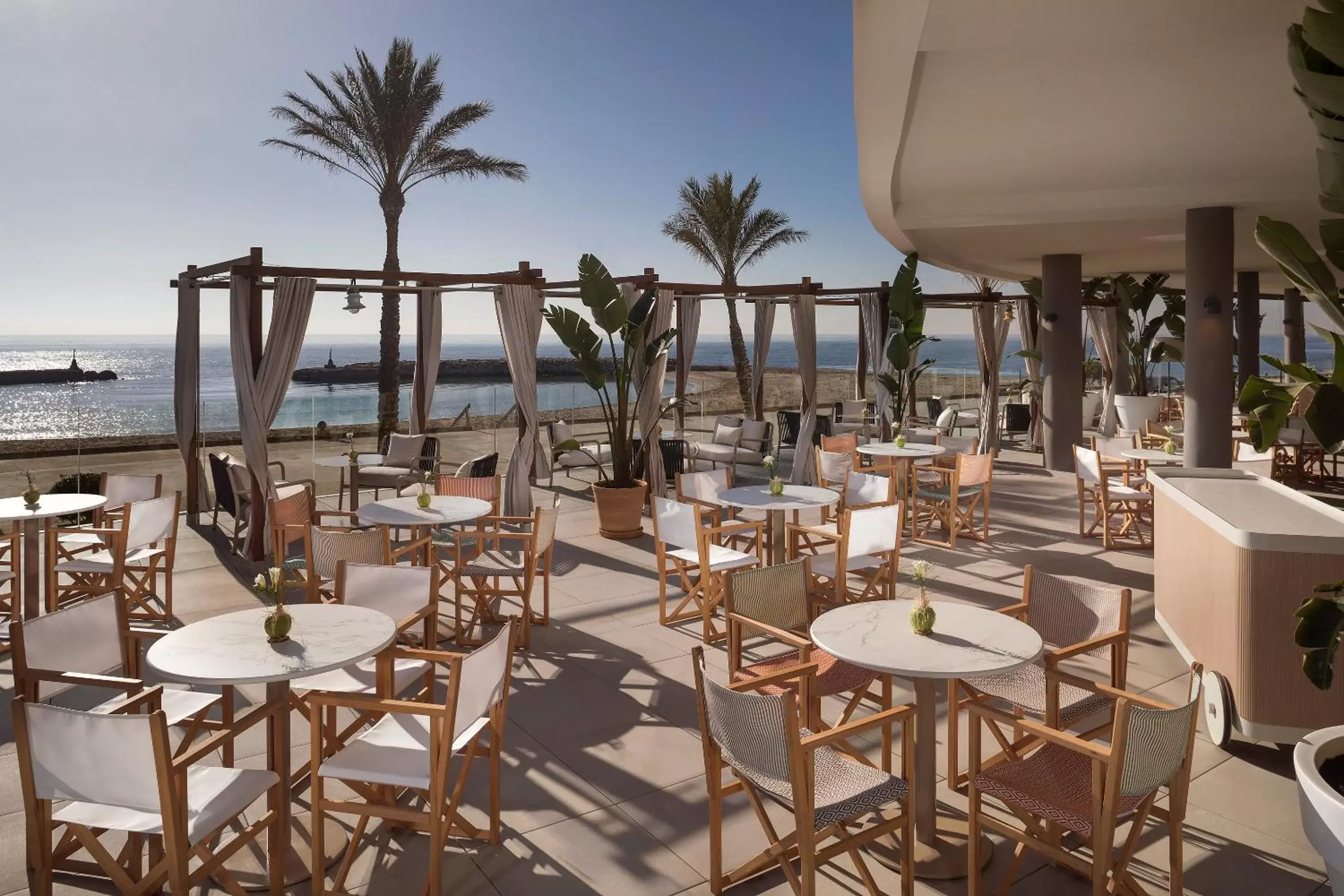 Restaurant/Places to Eat in ME Sitges Terramar