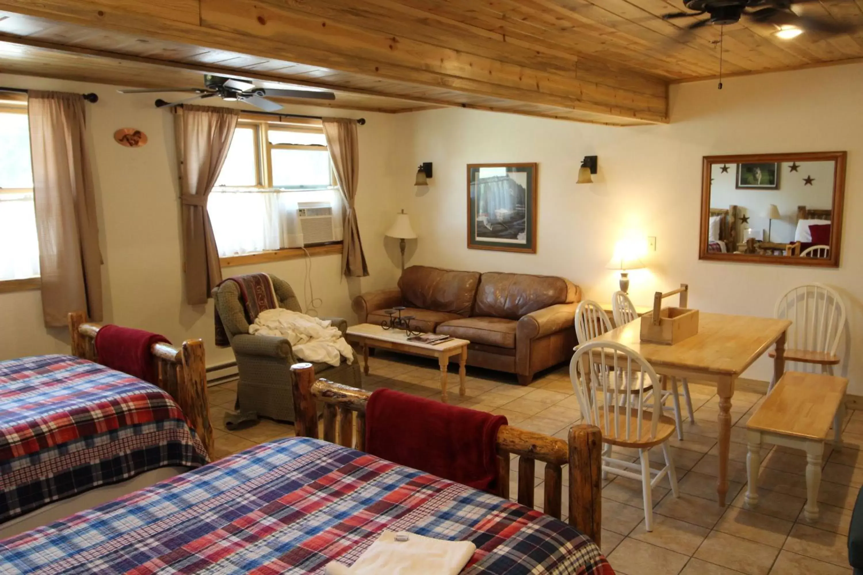 Other, Seating Area in Wapiti Lodge