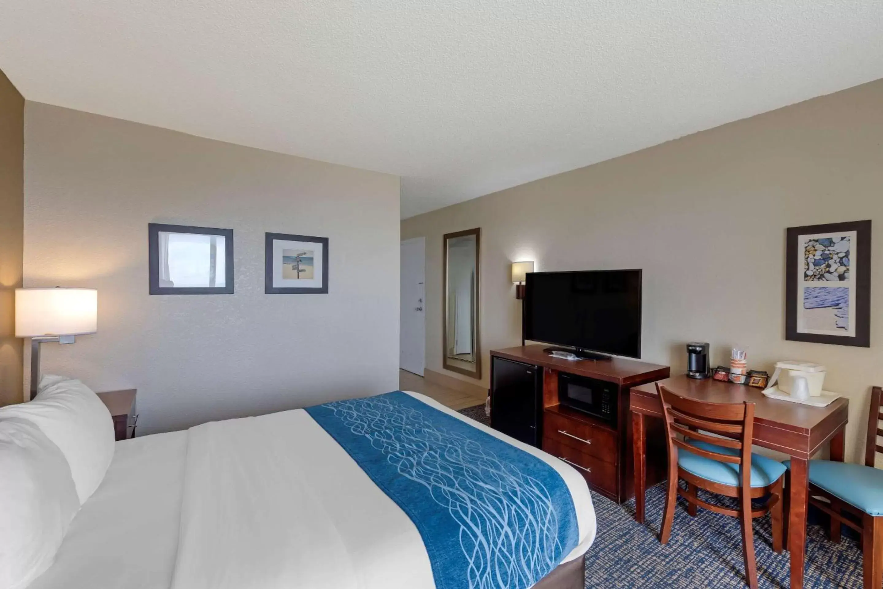 Photo of the whole room in Comfort Inn on the Ocean