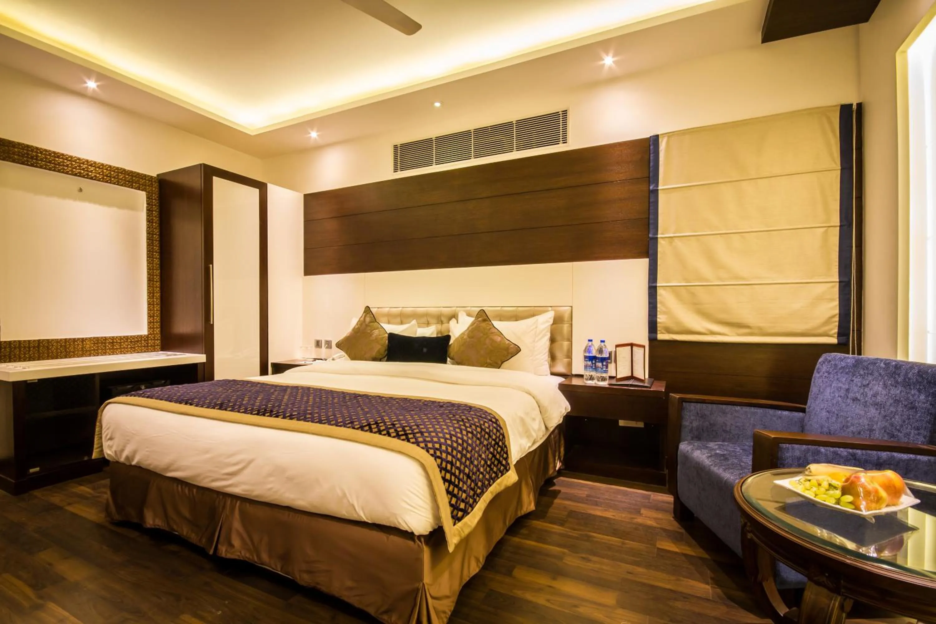 Bed in Hotel Grand Godwin - Near New Delhi Railway Station - Paharganj