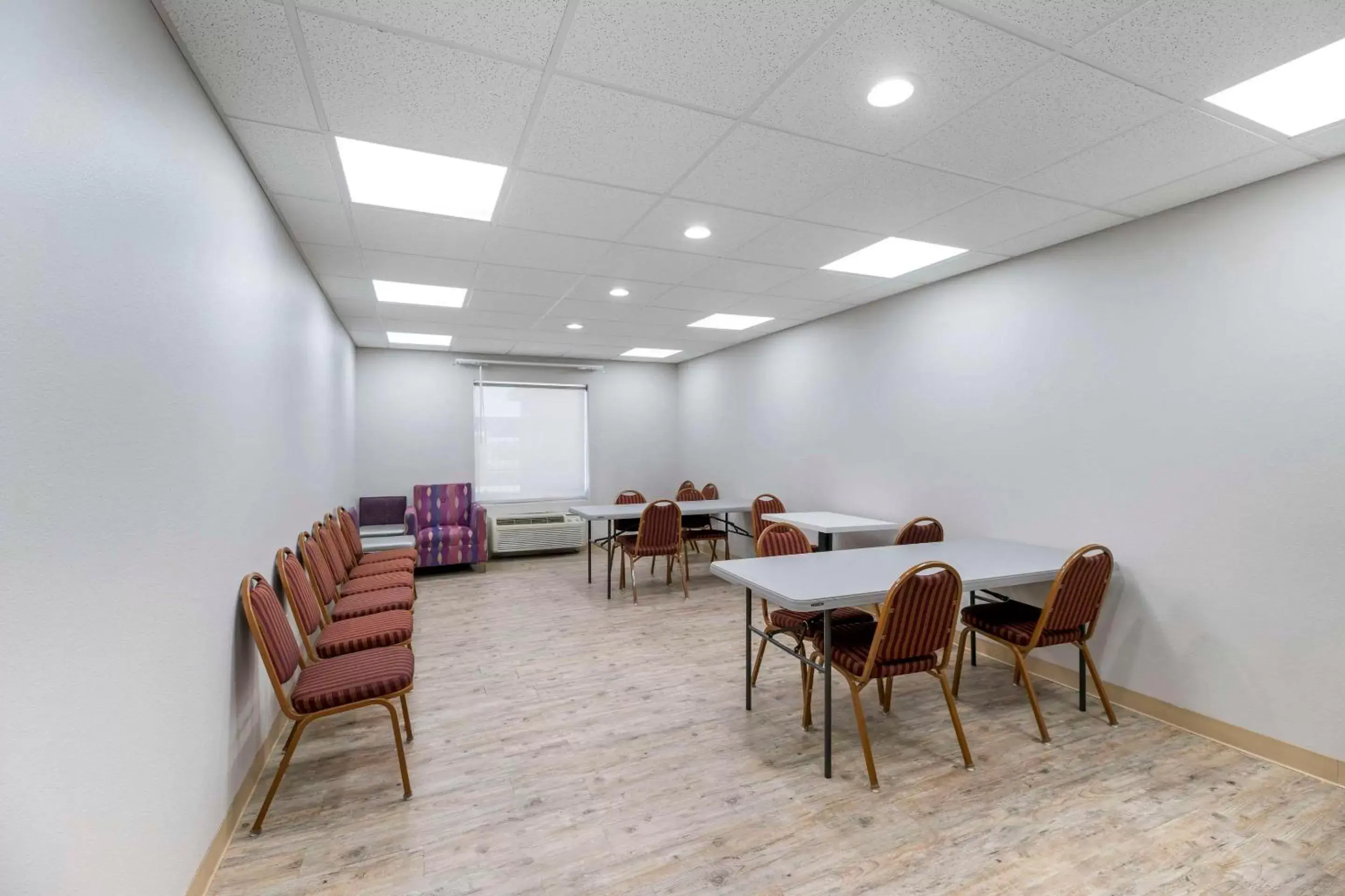 Meeting/conference room in Quality Inn & Suites Carlsbad Caverns Area