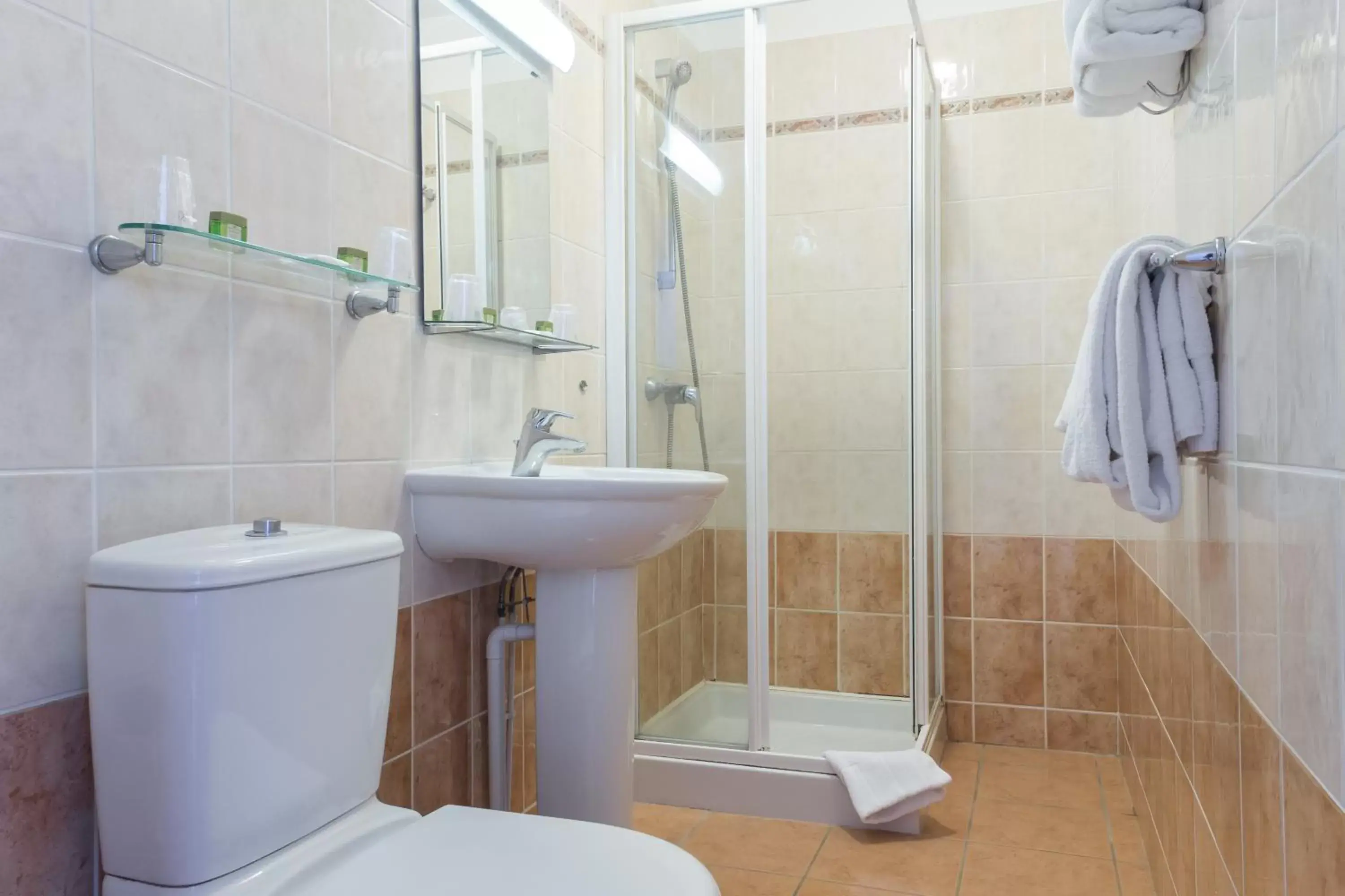 Bathroom in Hotel Le Bourgogne