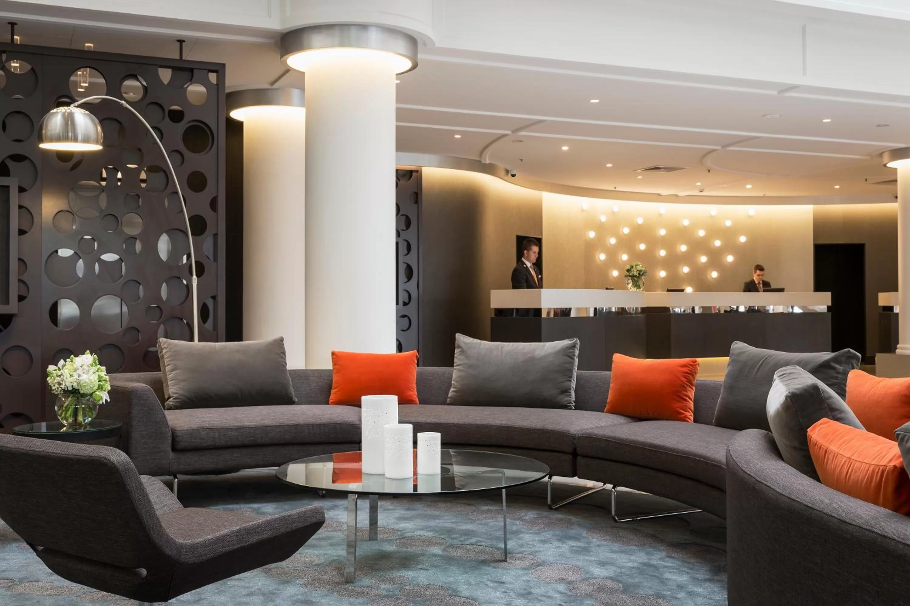 Lobby or reception in Mercure Melbourne Albert Park