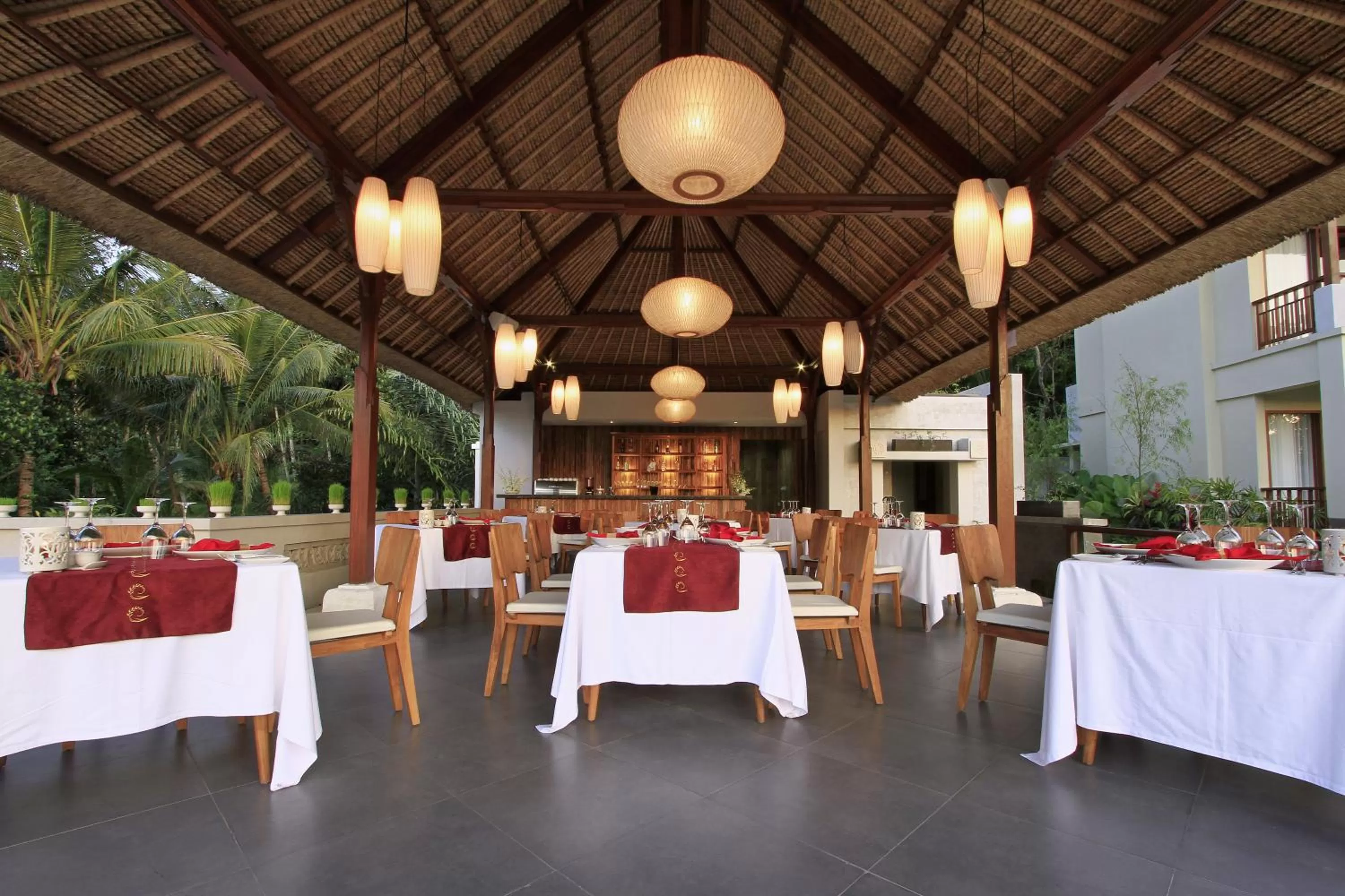 Restaurant/places to eat in Puri Sebali Resort