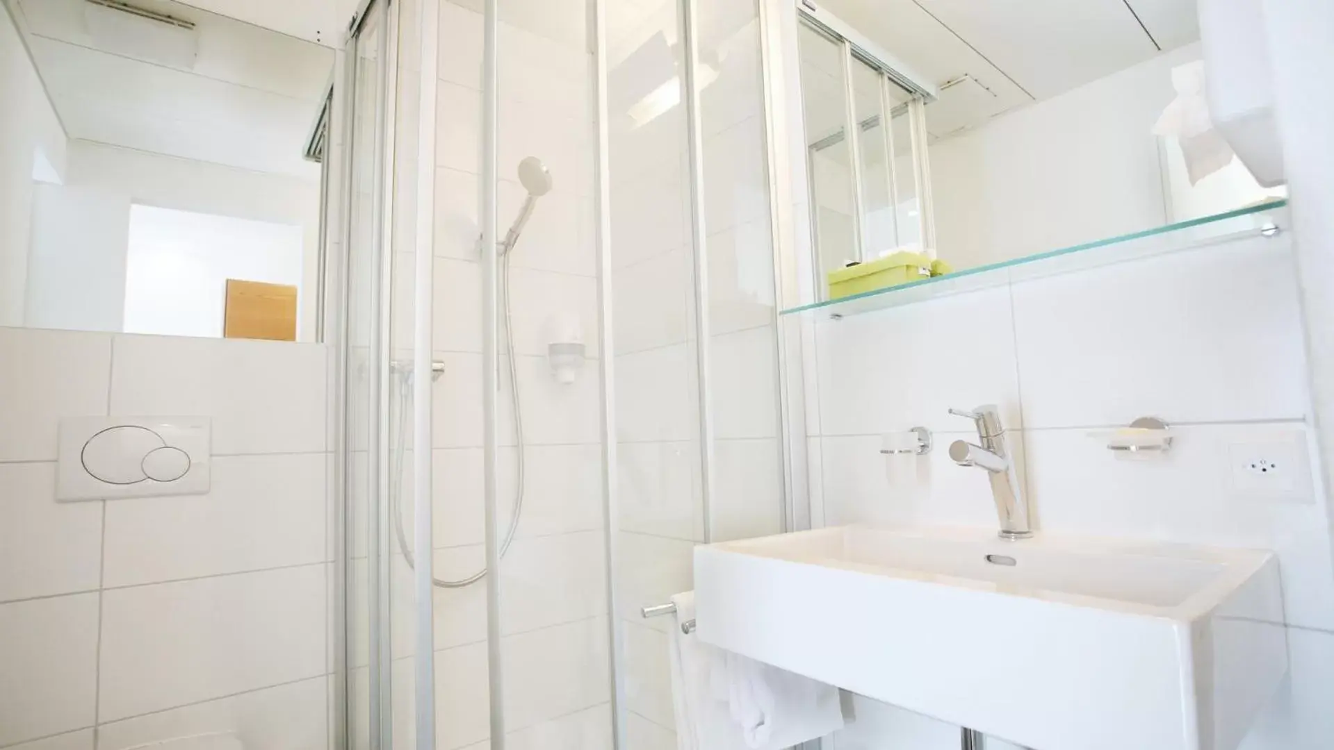 Bathroom in Hotel Collinetta