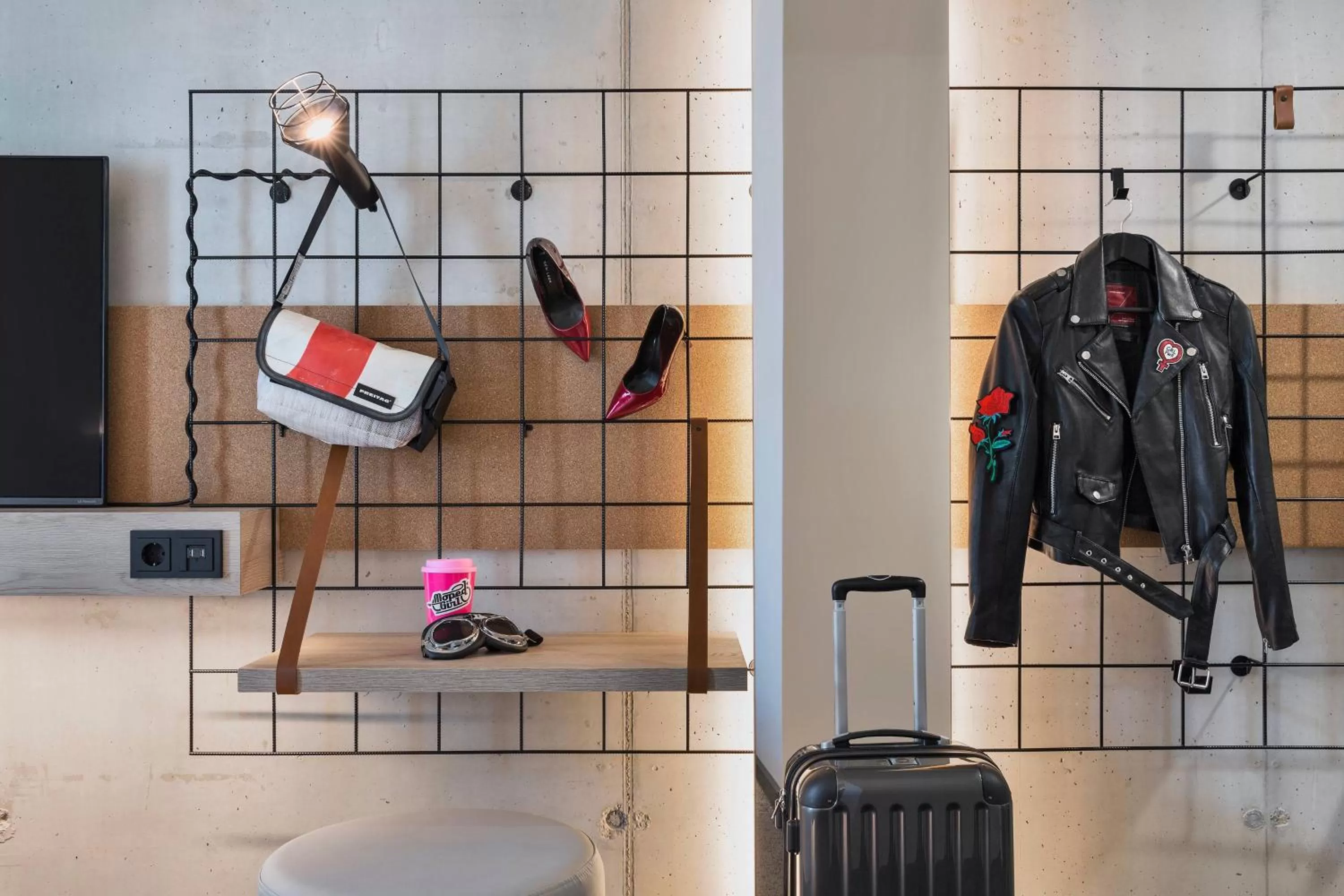 Photo of the whole room in Moxy Munich Ostbahnhof