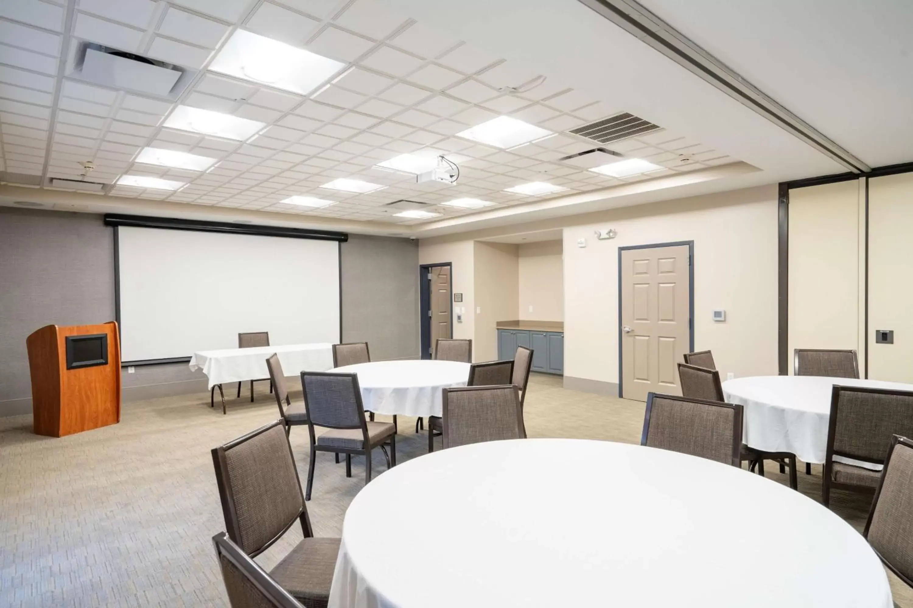 Meeting/conference room in Country Inn & Suites by Radisson, State College (Penn State Area), PA