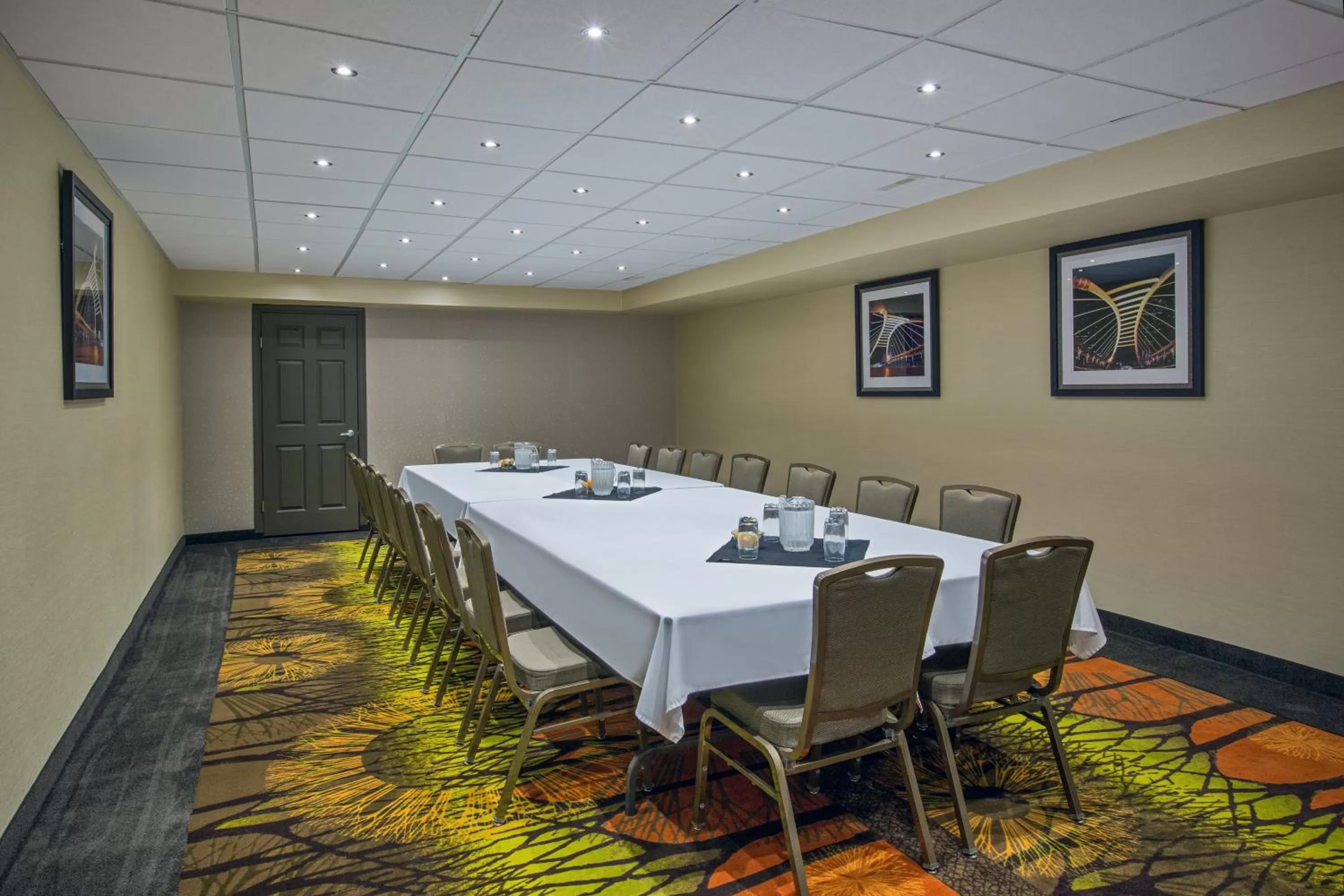 Meeting/conference room in Quality Inn & Suites Regina Downtown