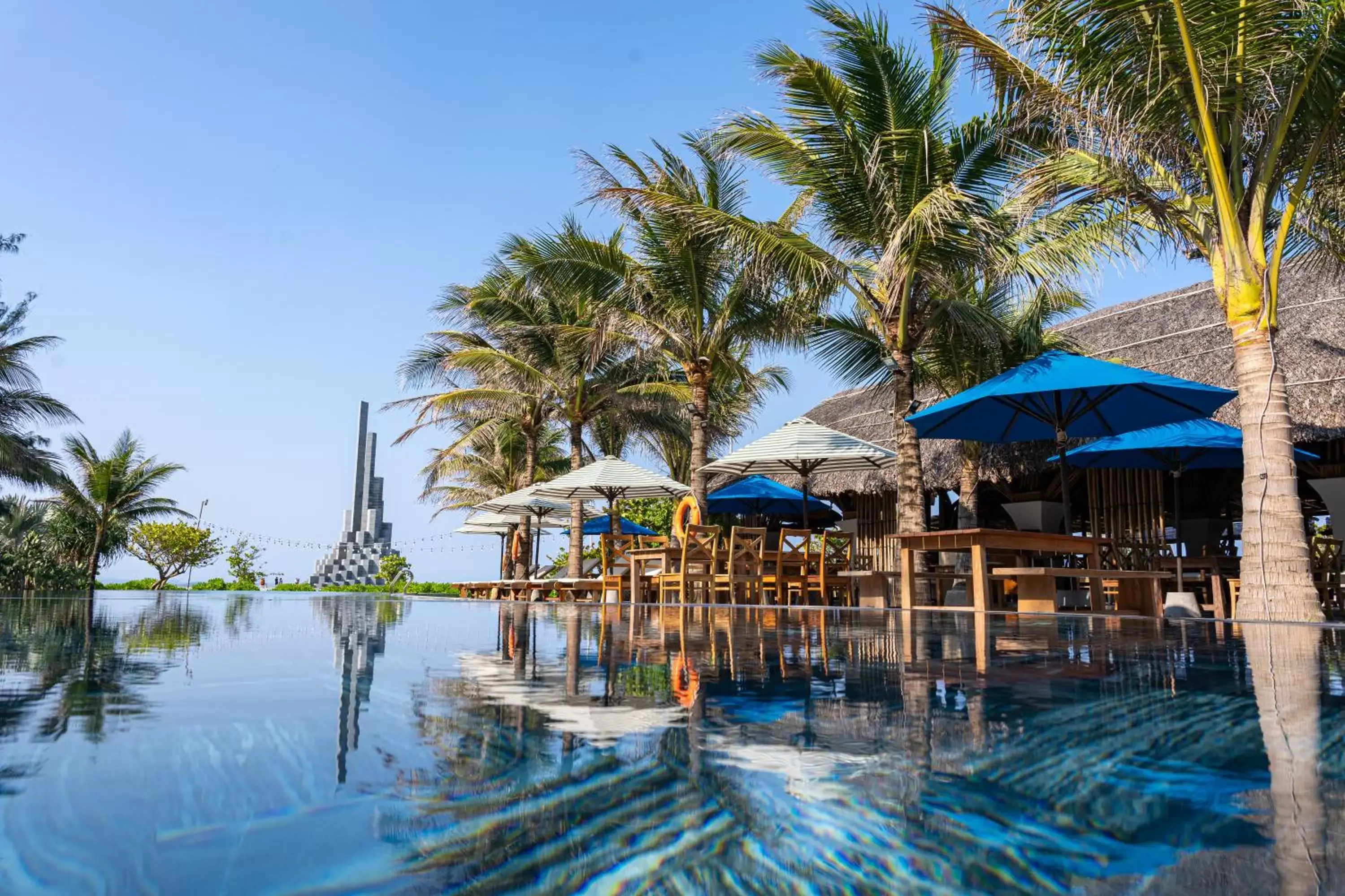 Swimming pool in Stelia Beach Resort