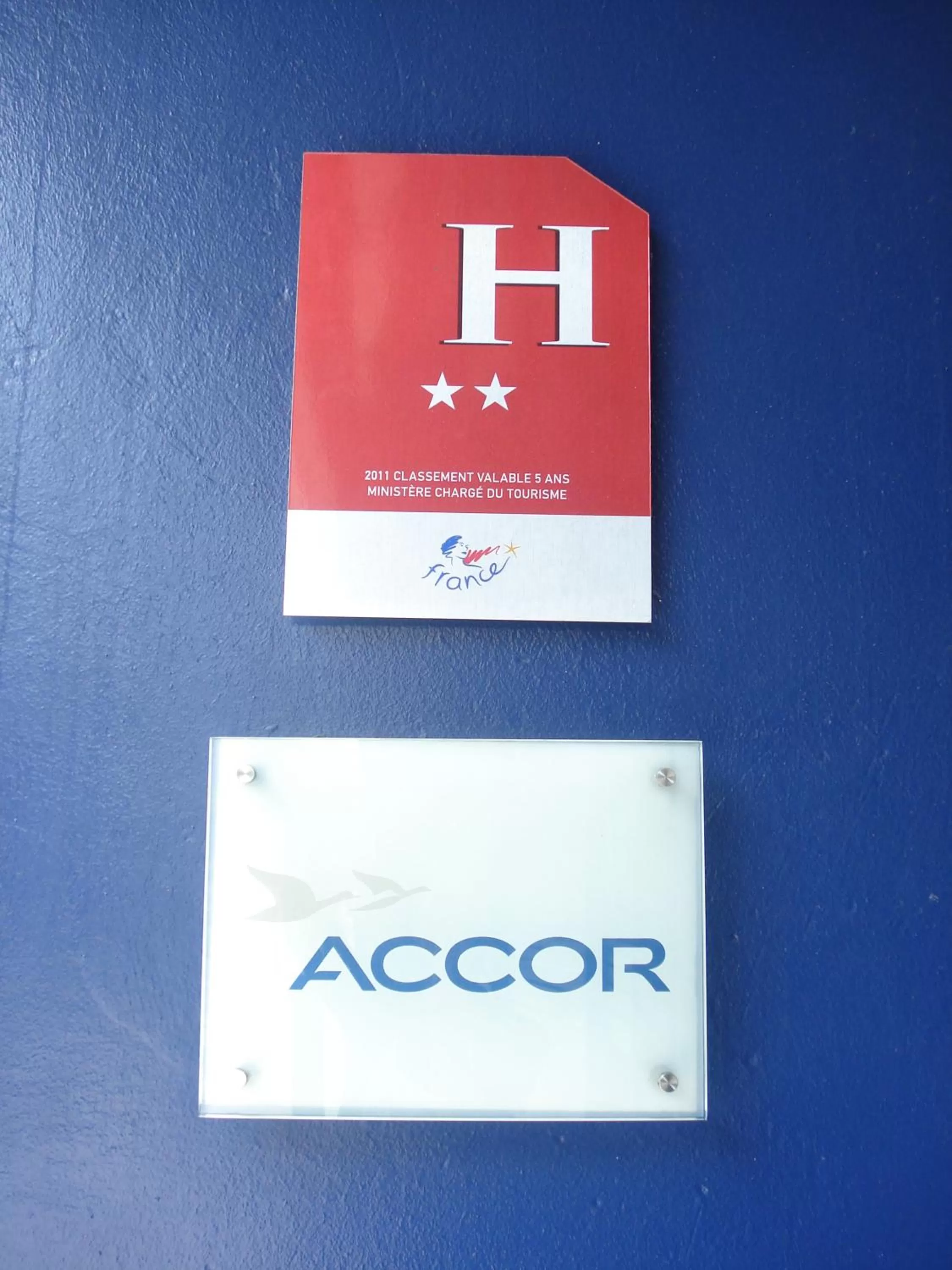 Facade/entrance in ibis budget Paris Porte De Montmartre