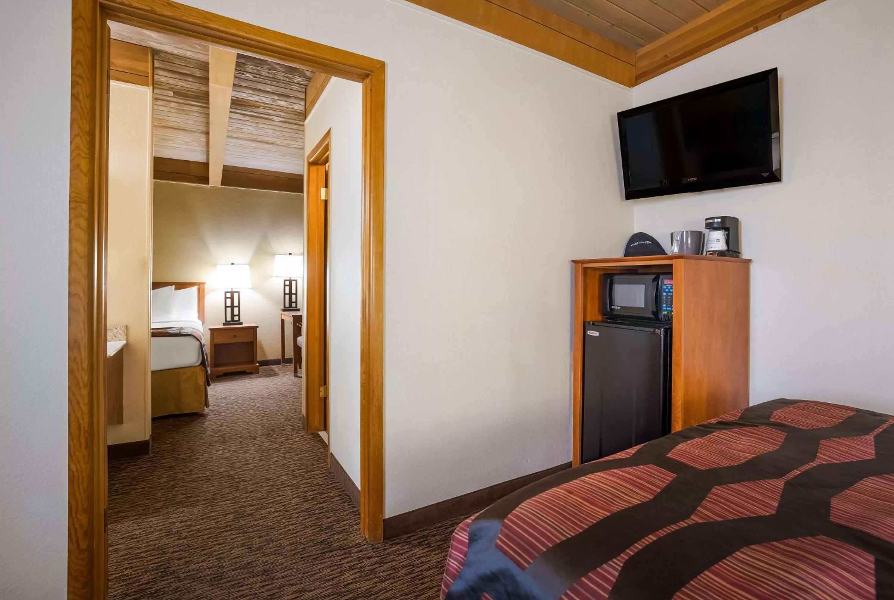 Bedroom, Bed in Best Western Plains Motel