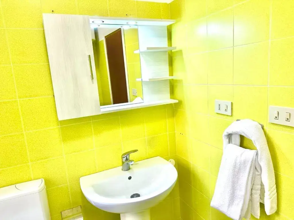 Triple Room in Happy Stay Triple Room in Happy Stay