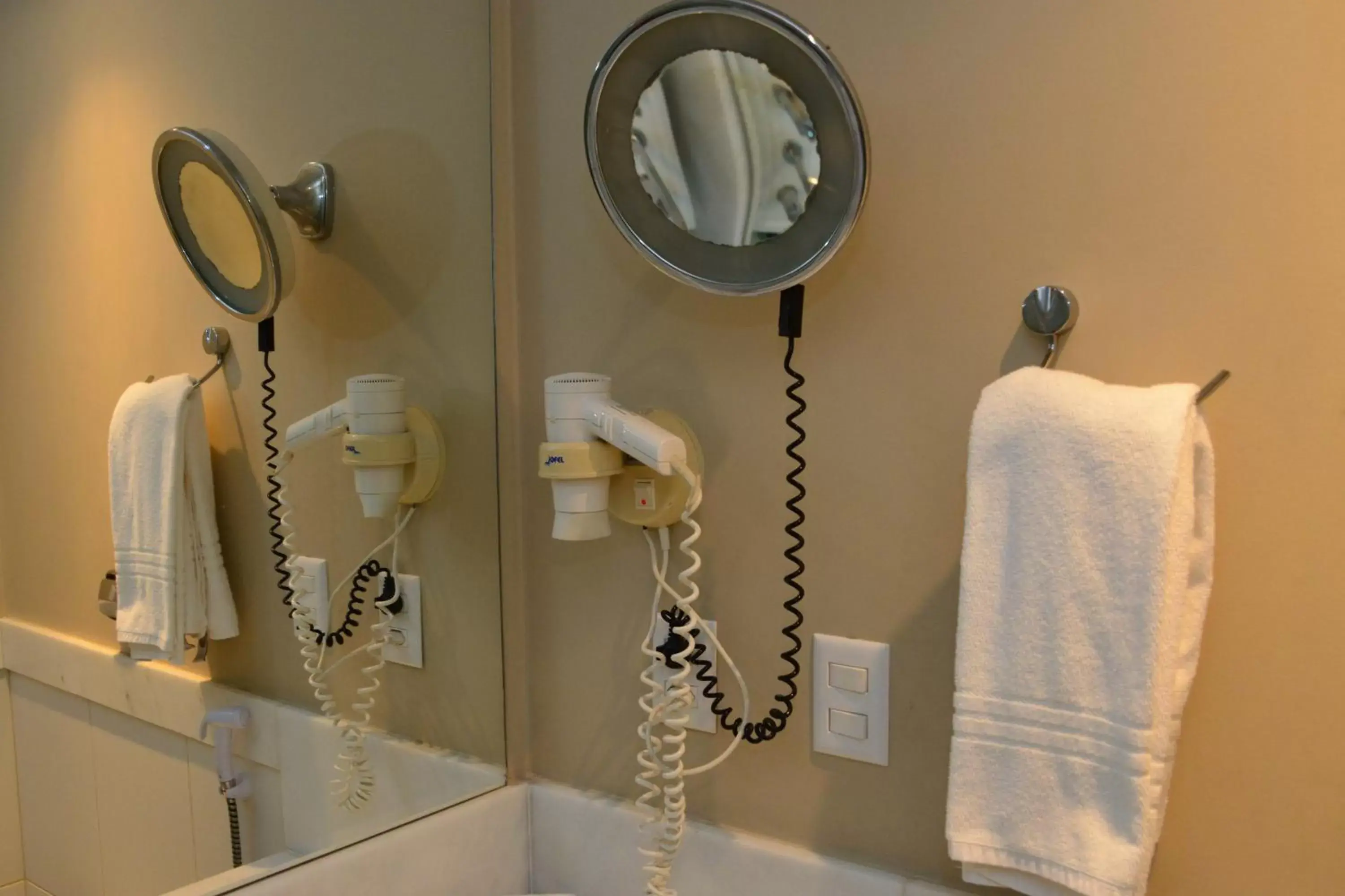 Bathroom in Bahiamar Hotel