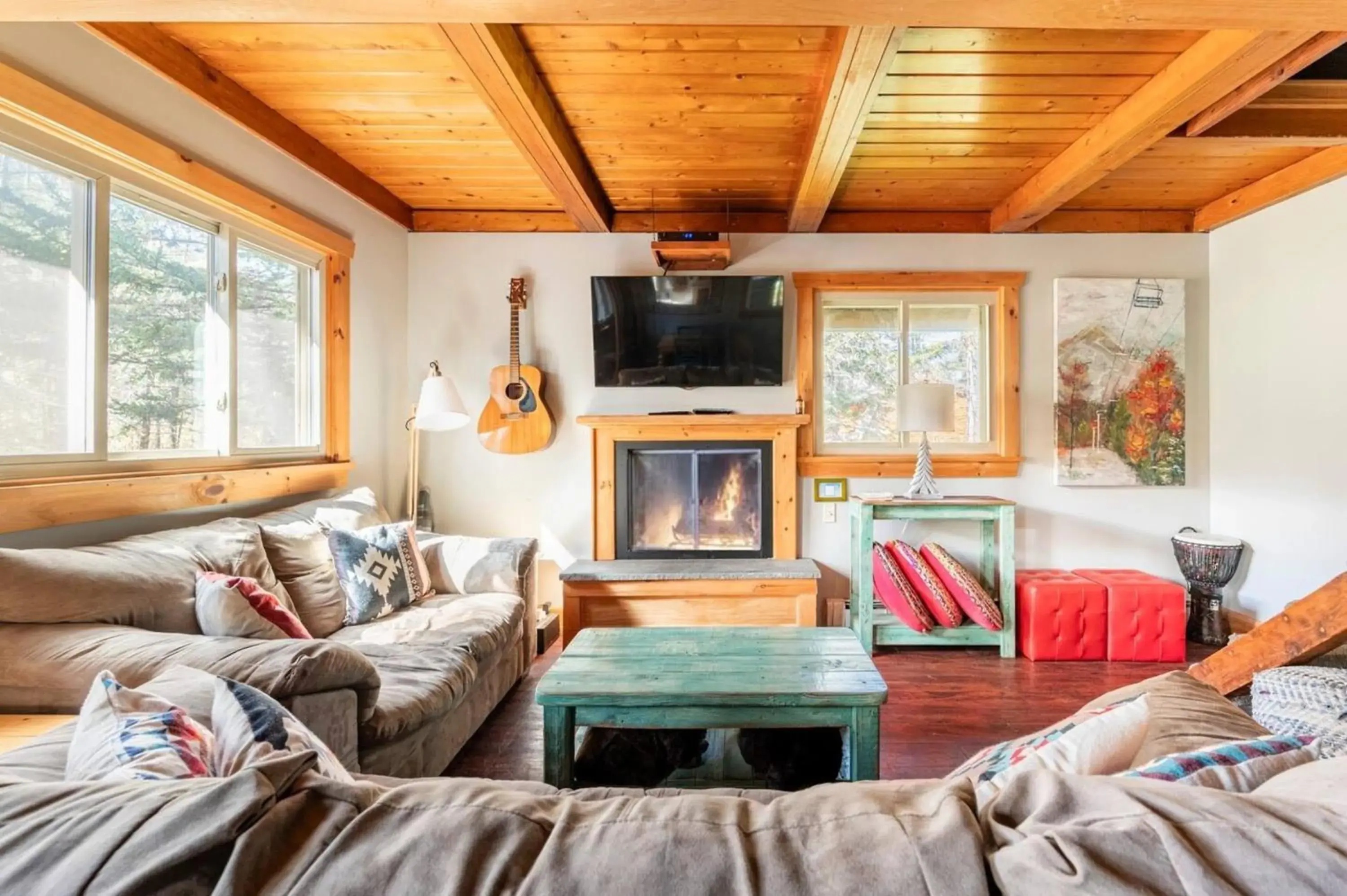 Living room, Seating Area in Kaatskill Mountain Club and Condos by Hunter Mountain