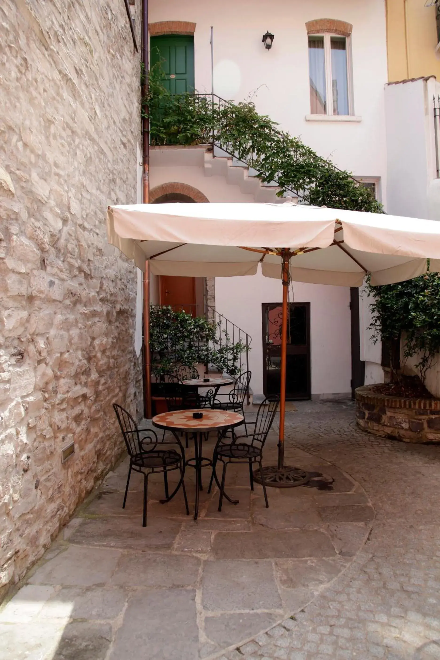 Garden, Patio/Outdoor Area in Hotel Borgovico