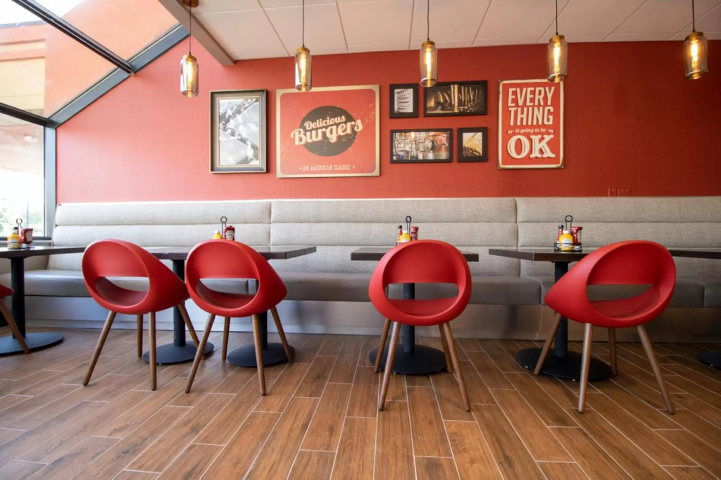 Restaurant/places to eat in Holiday Inn Grand Rapids Downtown by IHG Restaurant/places to eat in Holiday Inn Grand Rapids Downtown by IHG