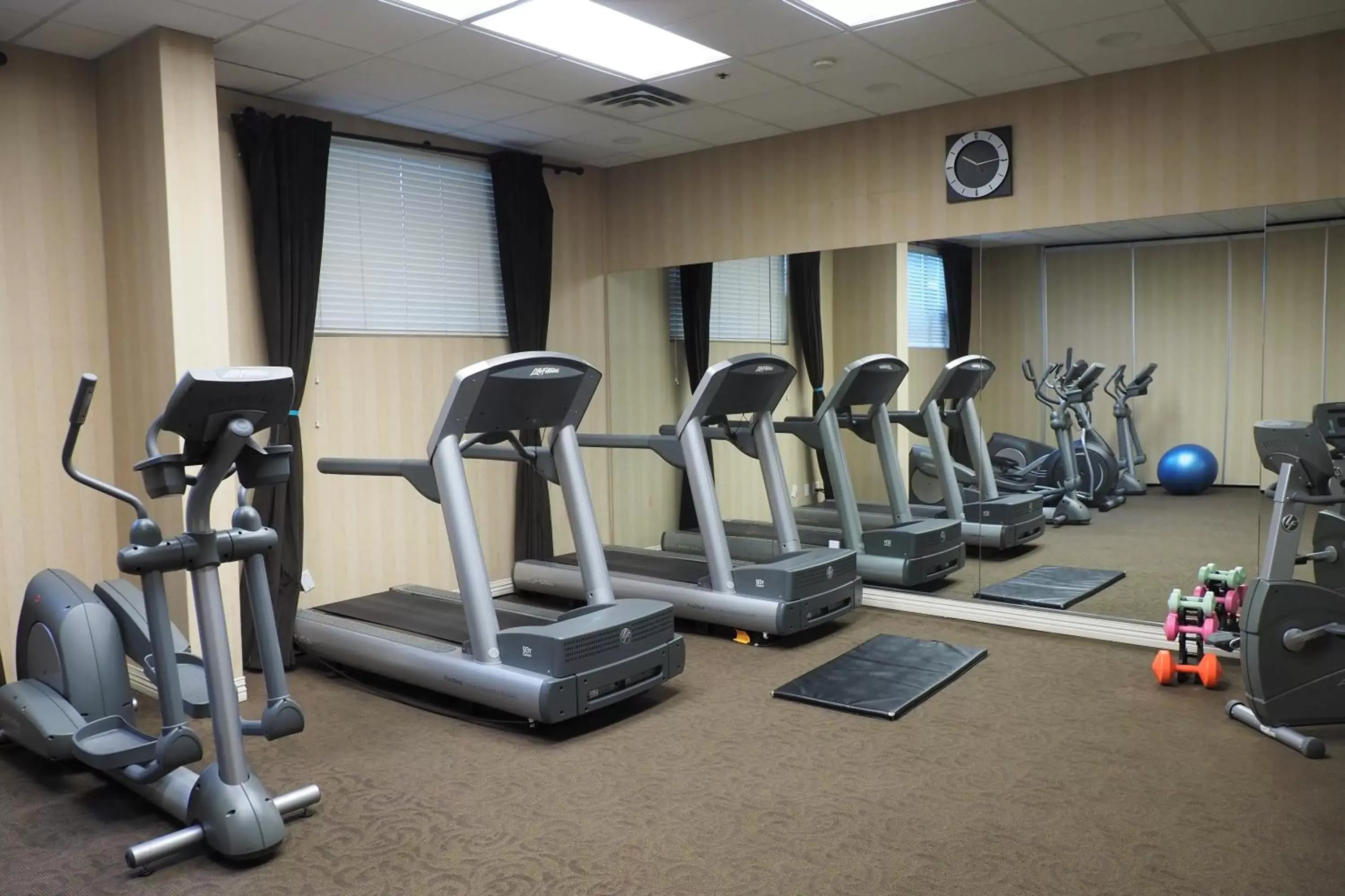 Fitness Center/Facilities in Best Western Plus Vancouver Airport Hotel