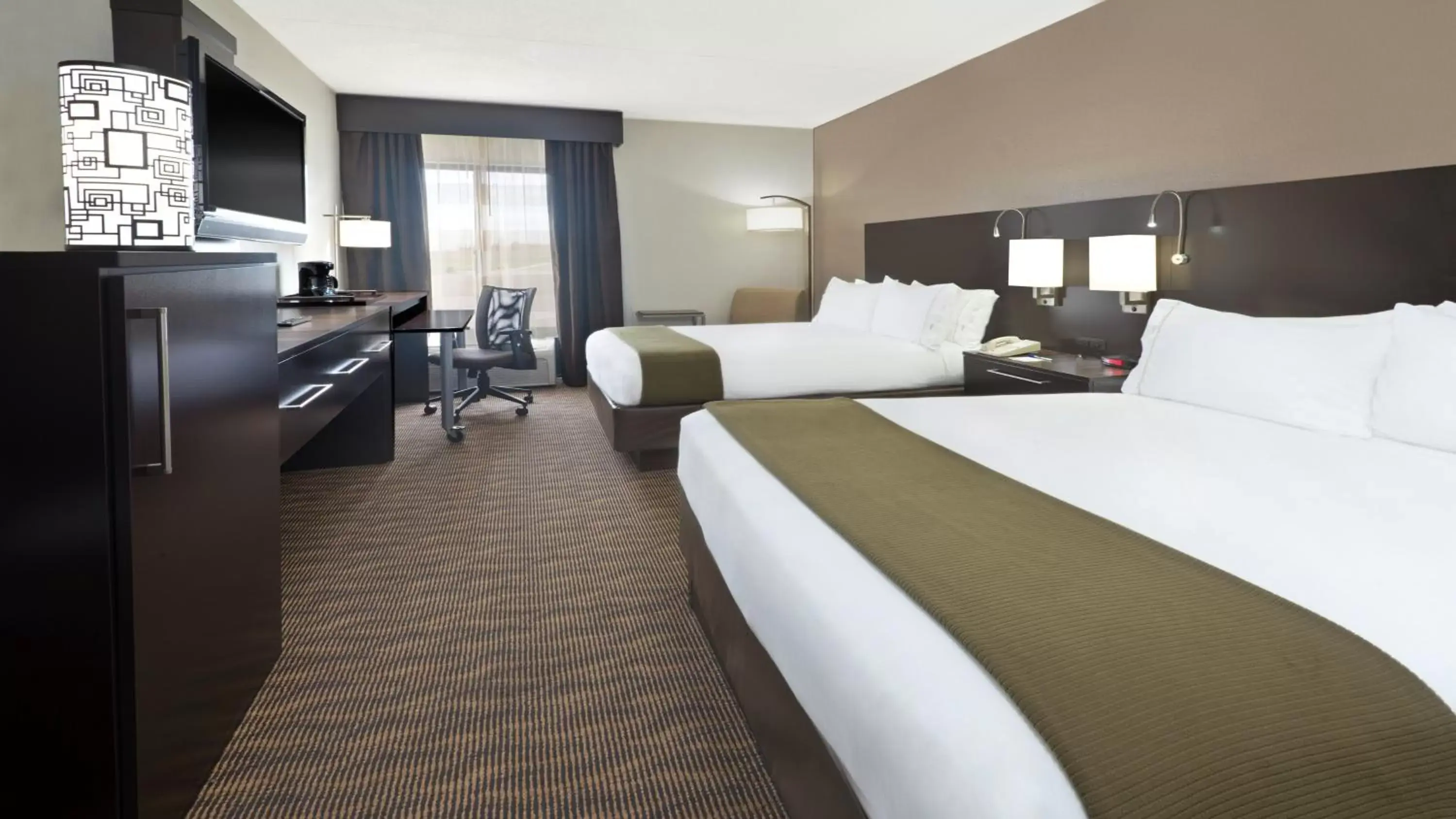 Photo of the whole room, Bed in Holiday Inn Express Hotel & Suites Colby, an IHG Hotel