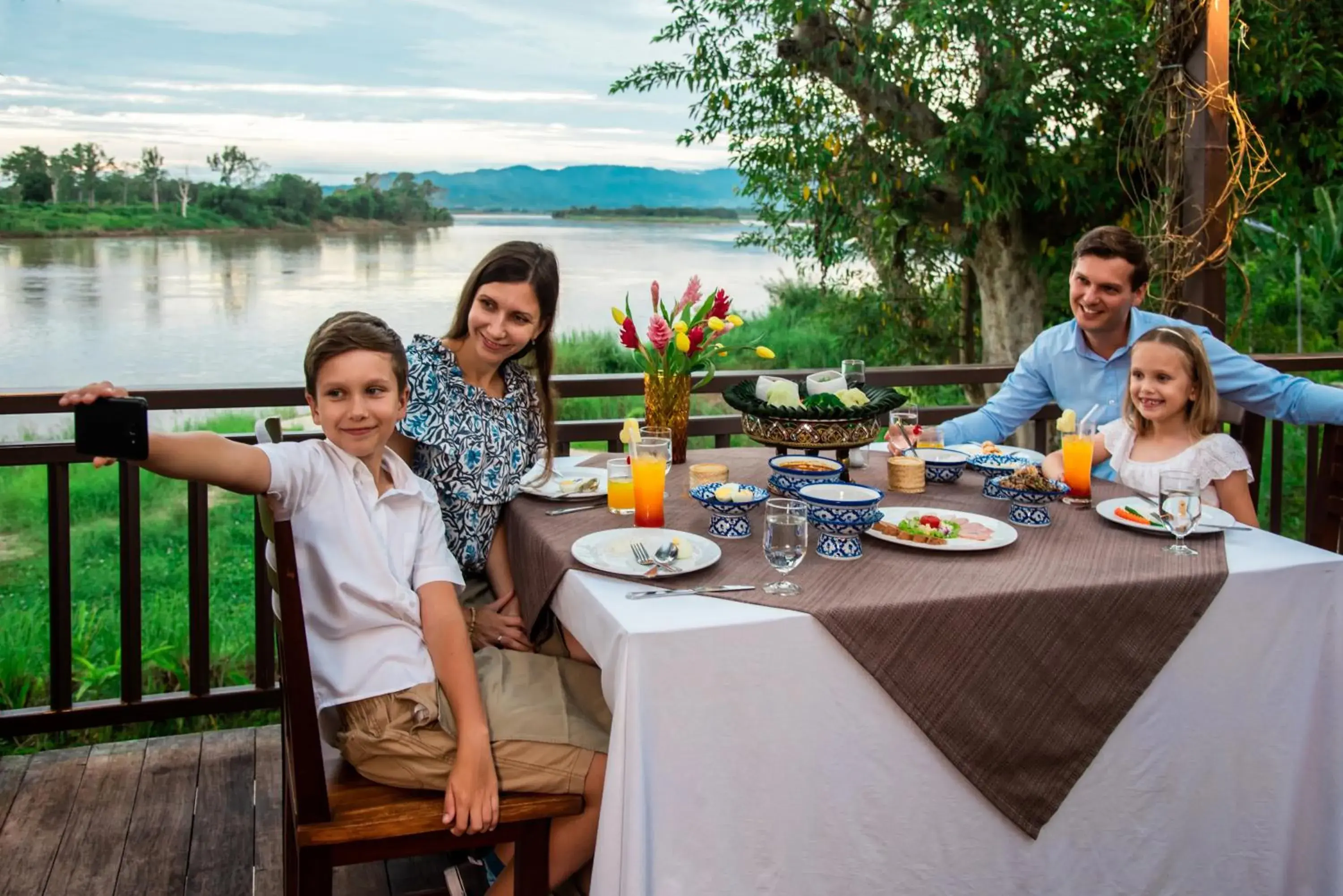 Family in Bansaeo Garden and Resort