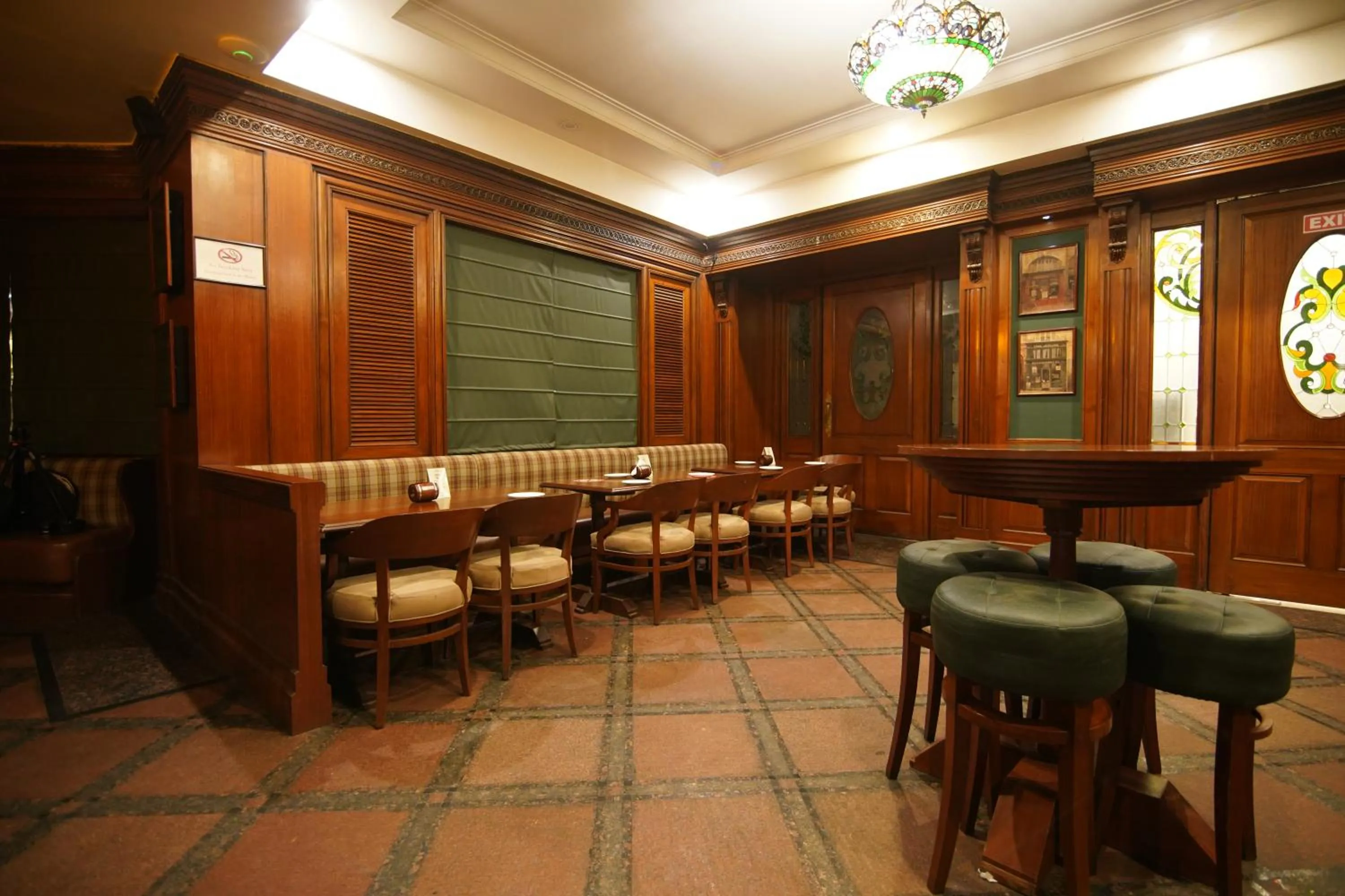 Restaurant/places to eat in Park Plaza Jodhpur