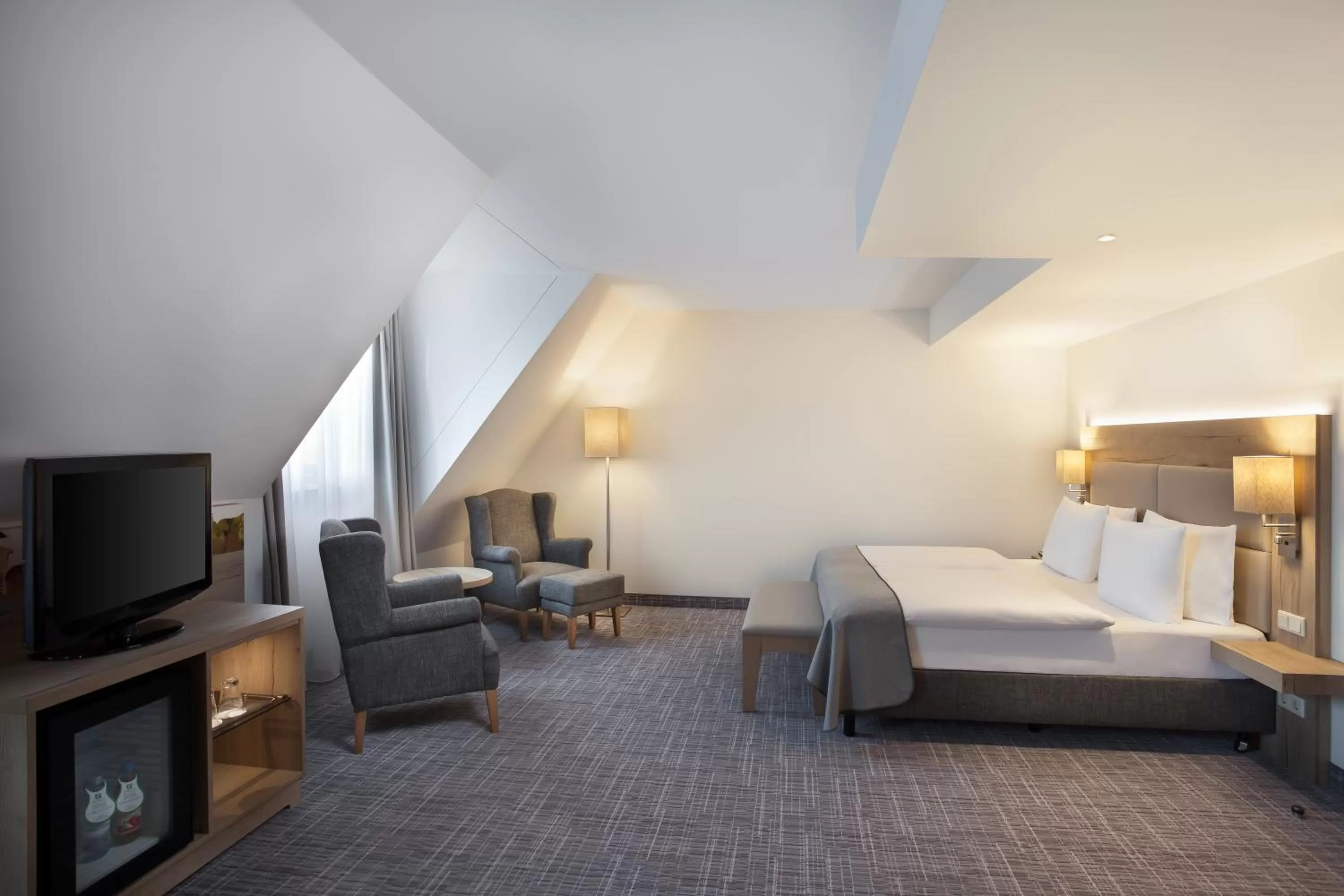 Bed in Holiday Inn Nürnberg City Centre by IHG