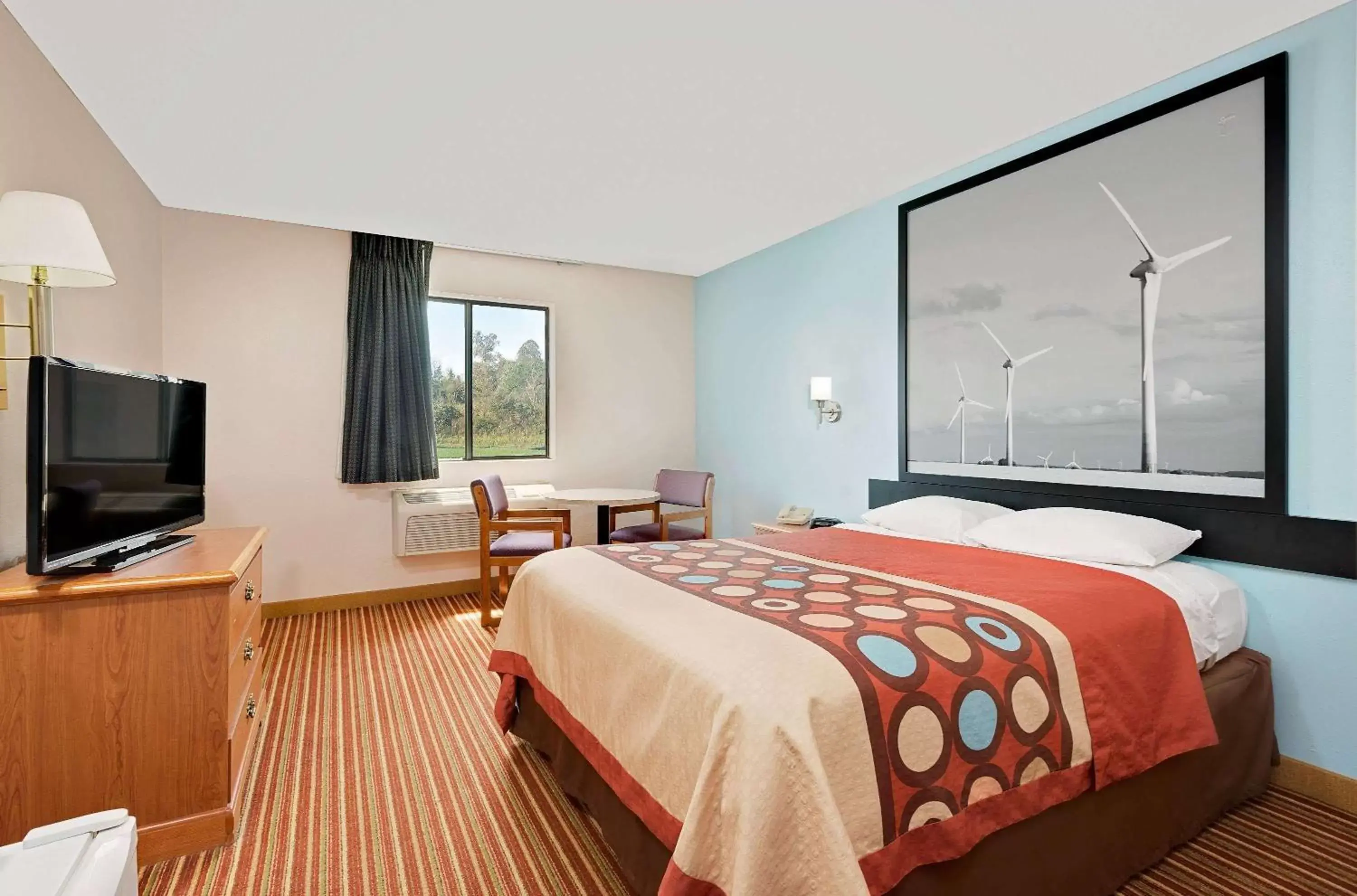 Photo of the whole room, Bed in Super 8 by Wyndham Rock Port MO