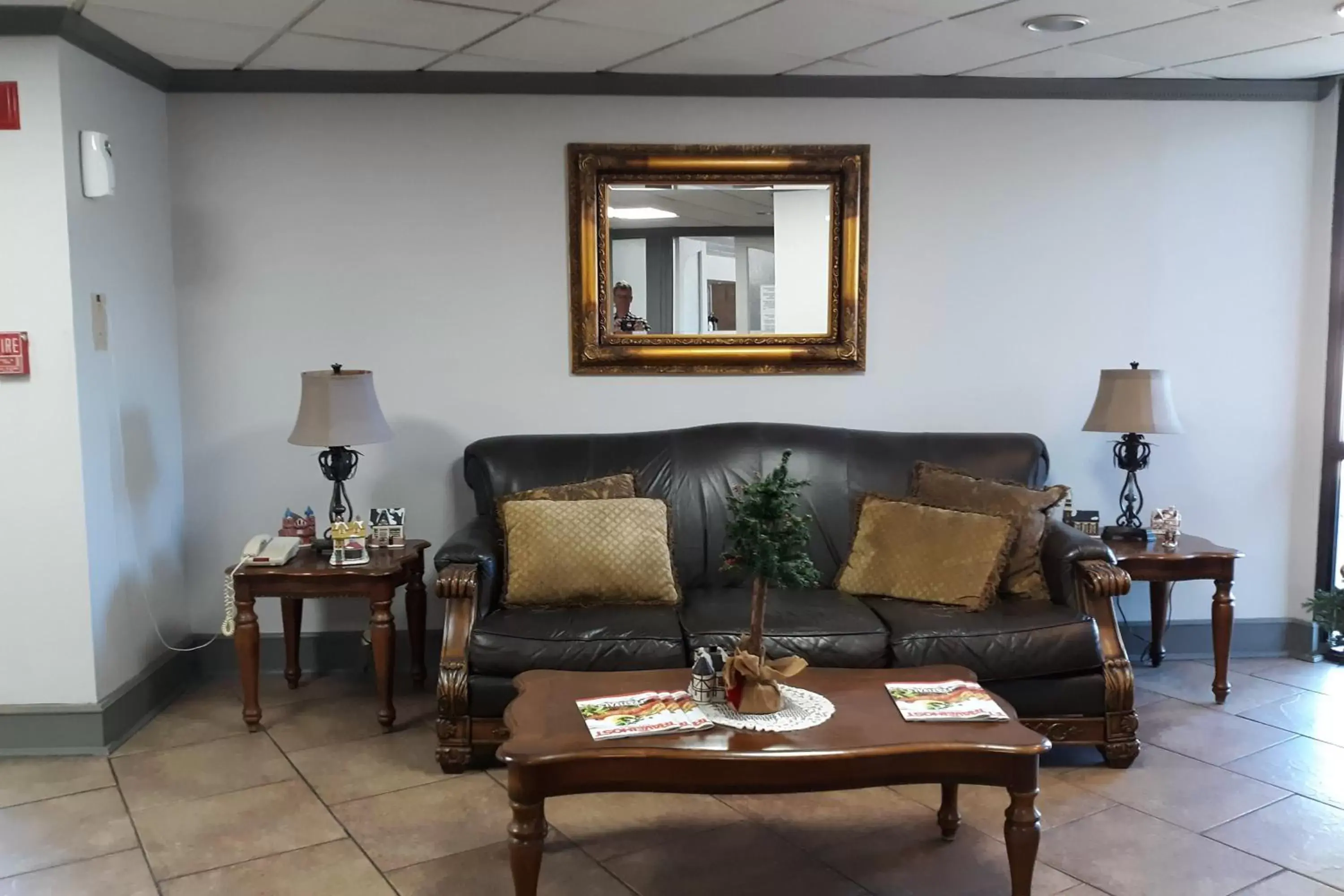 Lobby or reception, Seating Area in OYO Hotel Port Allen LA I-10 West