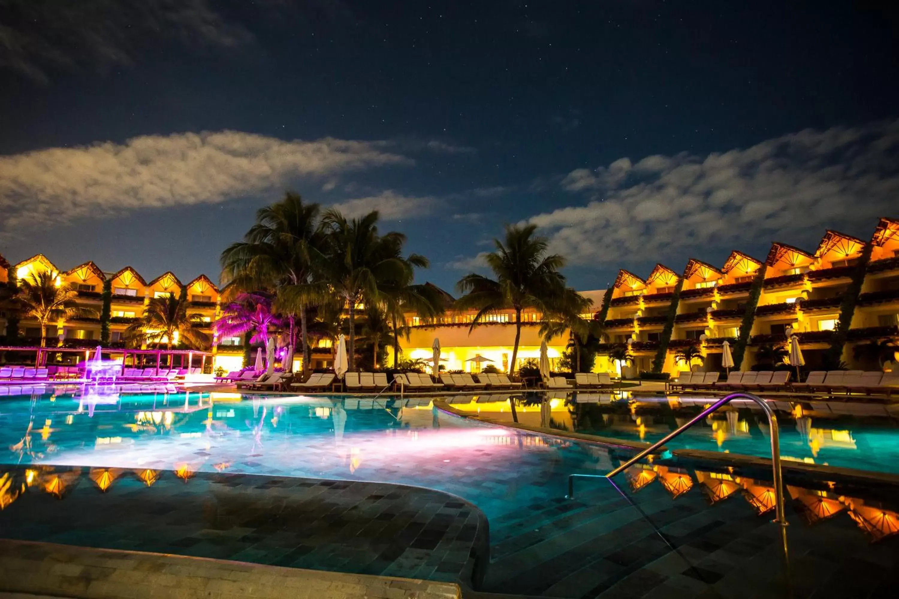 Decorative detail, Swimming Pool in Grand Velas Riviera Maya - All Inclusive