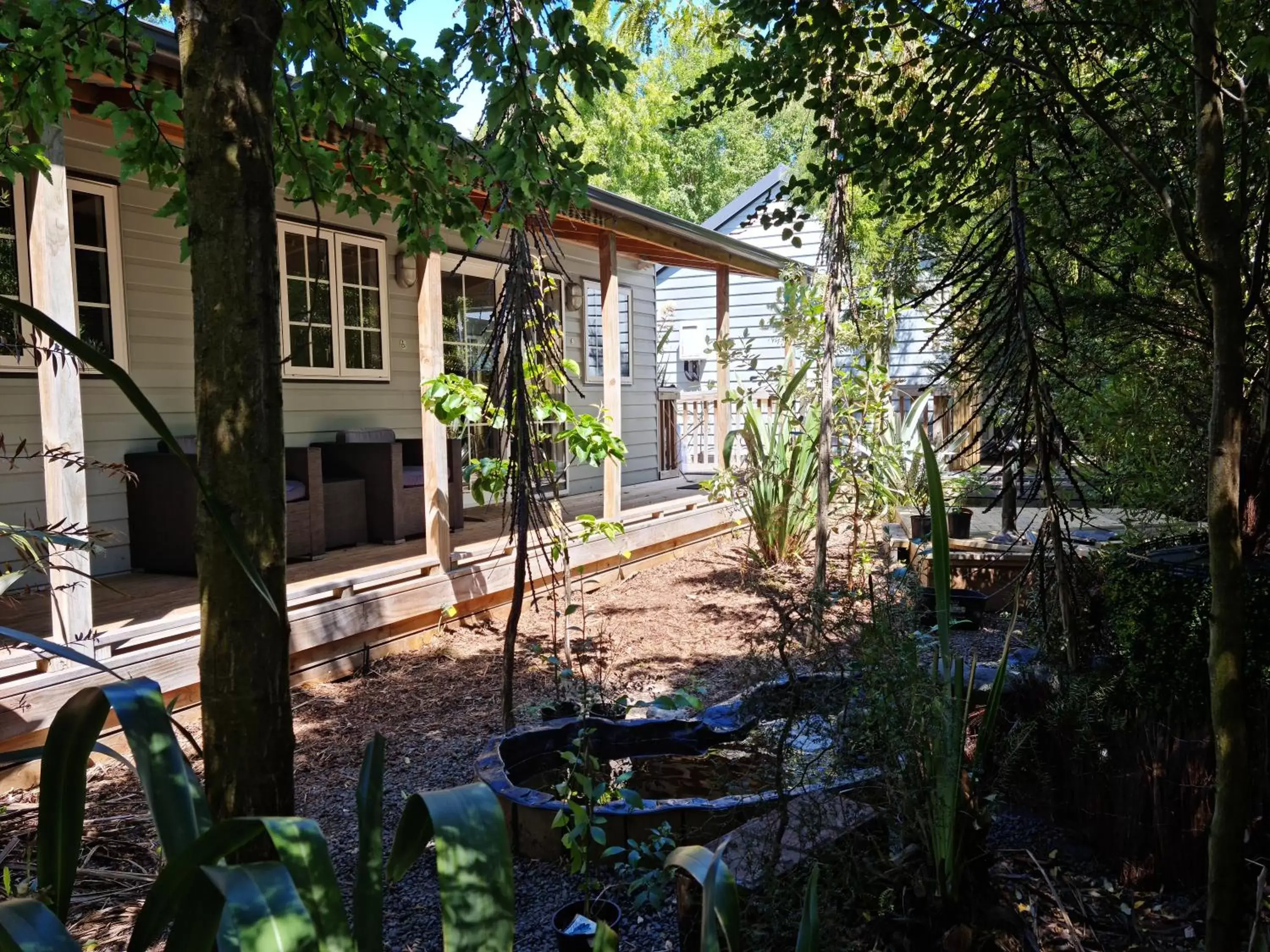 Property Building in Cranford Cottages and Motel