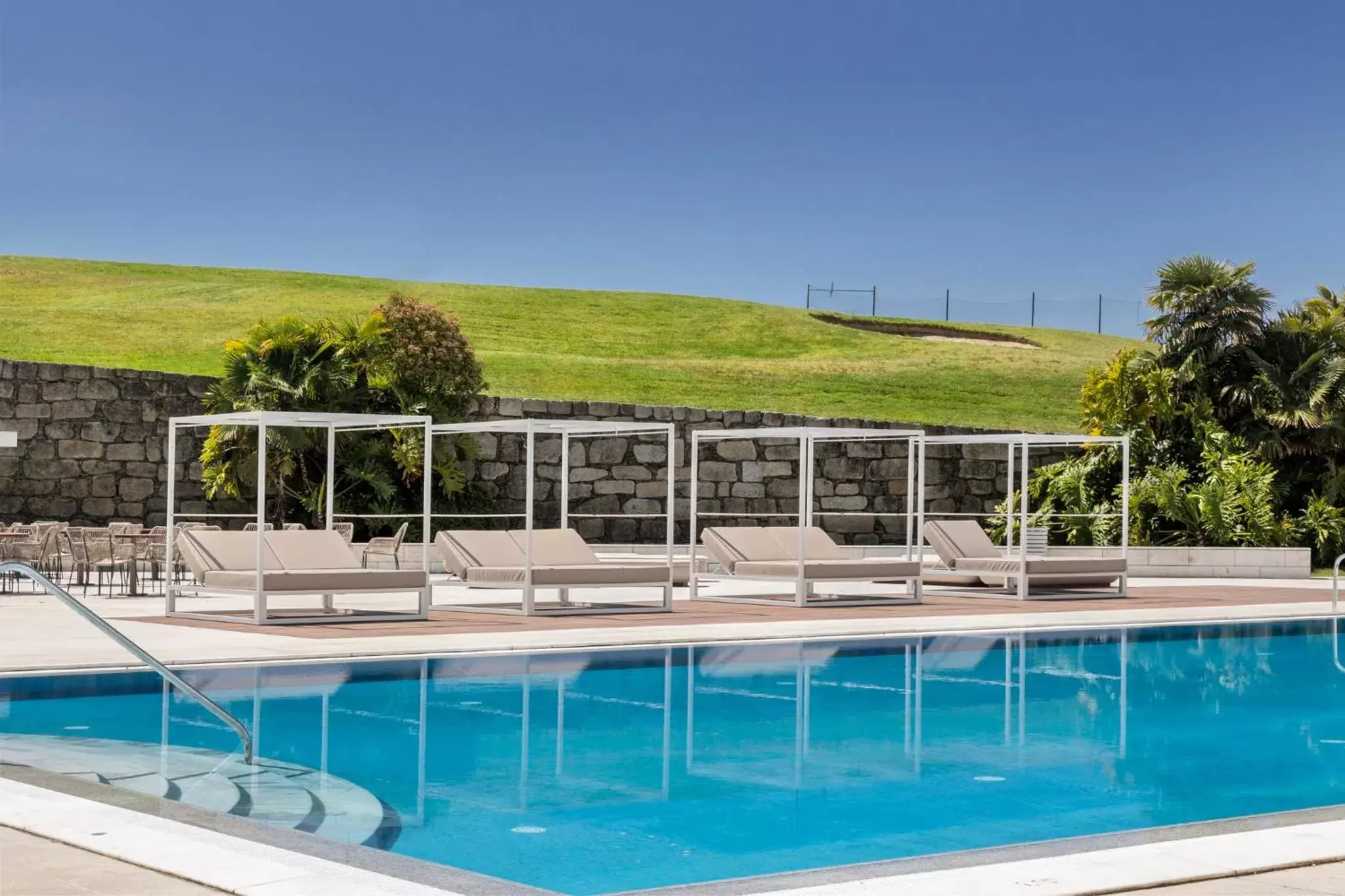 Swimming Pool in Crowne Plaza - Caparica Lisbon