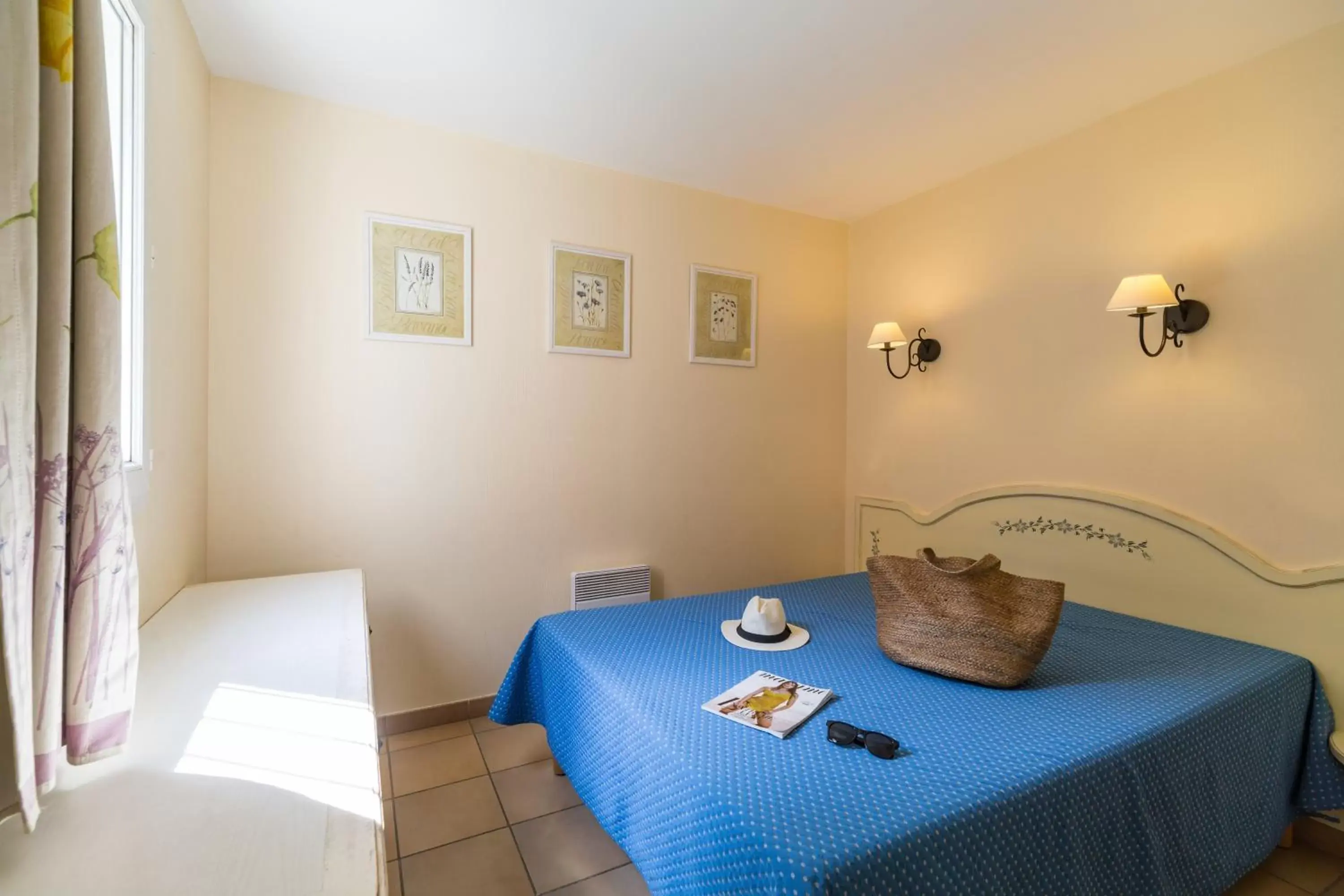 One-Bedroom Apartment with Terrace or Balcony (4 People) in Résidence Pierre & Vacances Les Restanques du Golfe de Saint-Tropez One-Bedroom Apartment with Terrace or Balcony (4 People) in Résidence Pierre & Vacances Les Restanques du Golfe de Saint-Tropez