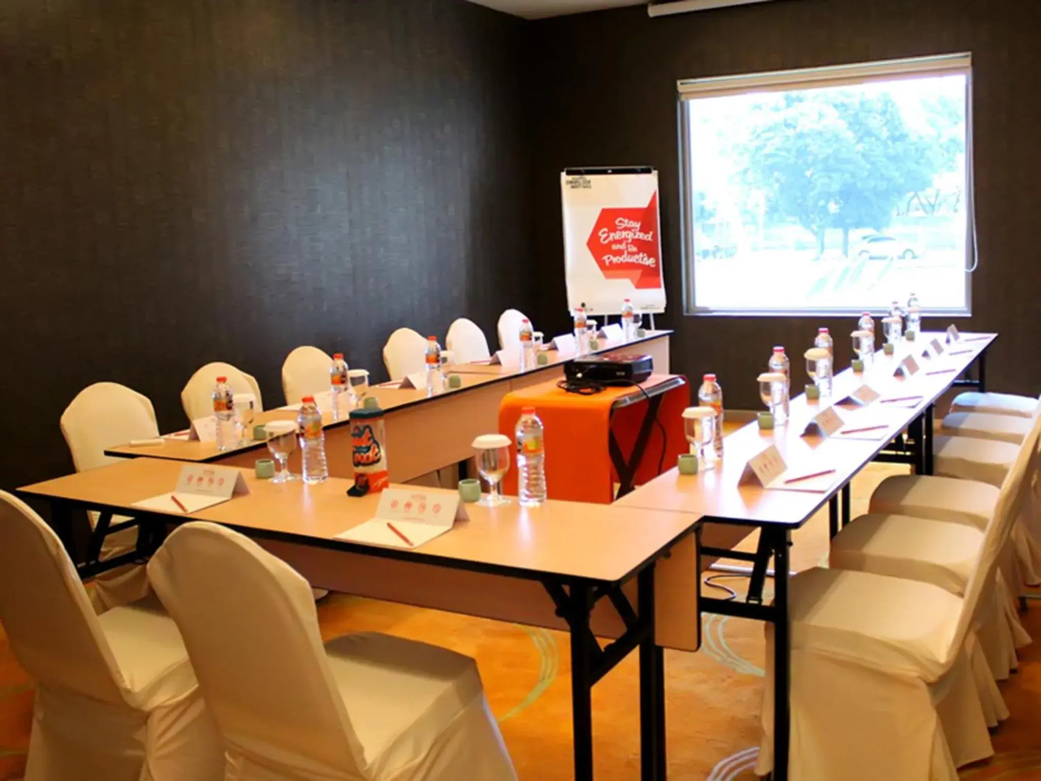 Banquet/Function facilities, Business Area/Conference Room in Harris Hotel Sentul City Bogor