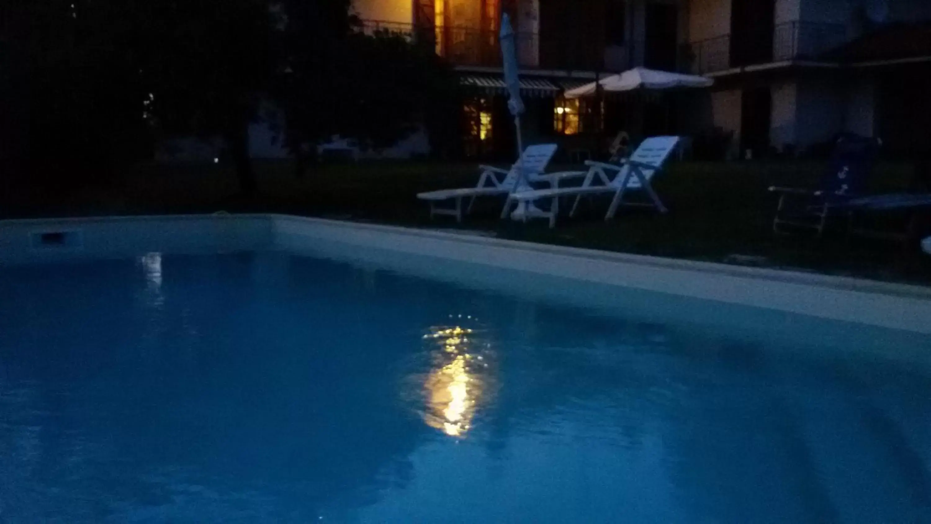 Swimming Pool in Cascina Torello