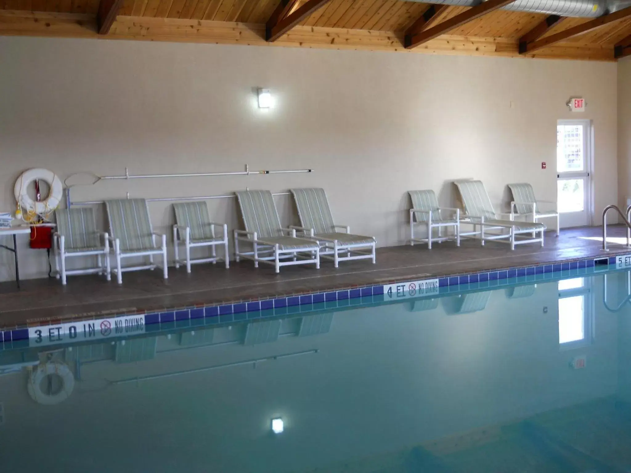 Property building, Swimming Pool in Microtel Inn & Suites Quincy by Wyndham