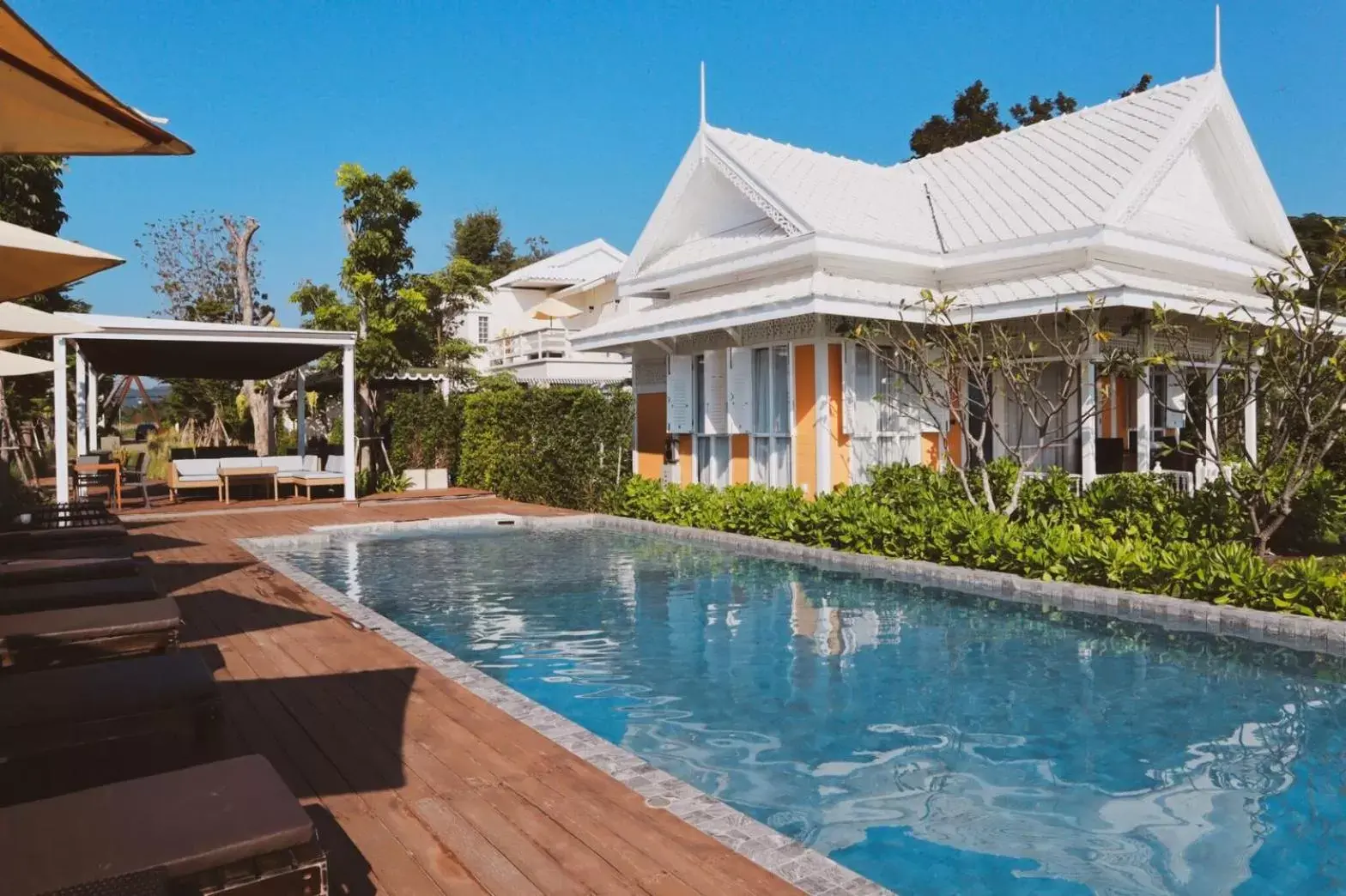 Swimming Pool in De Chaochom Hua Hin