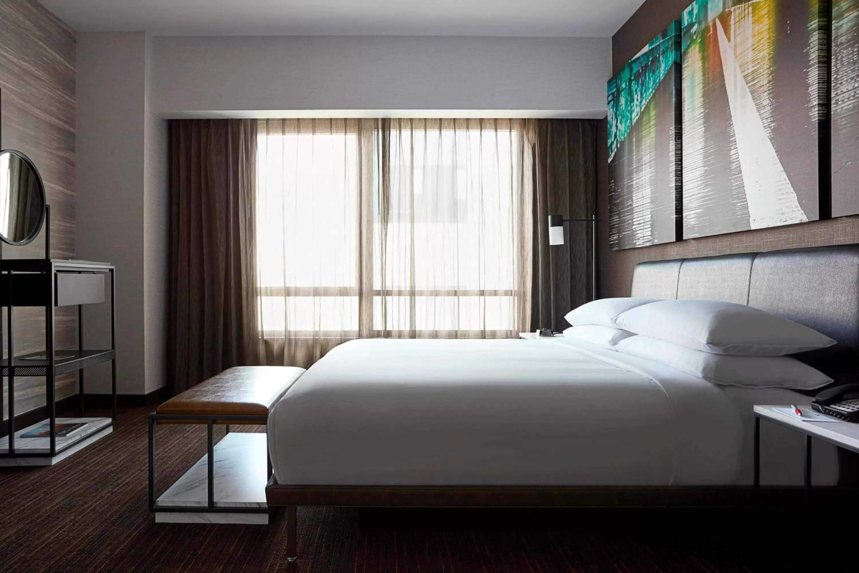 Photo of the whole room, Bed in New York Marriott at the Brooklyn Bridge