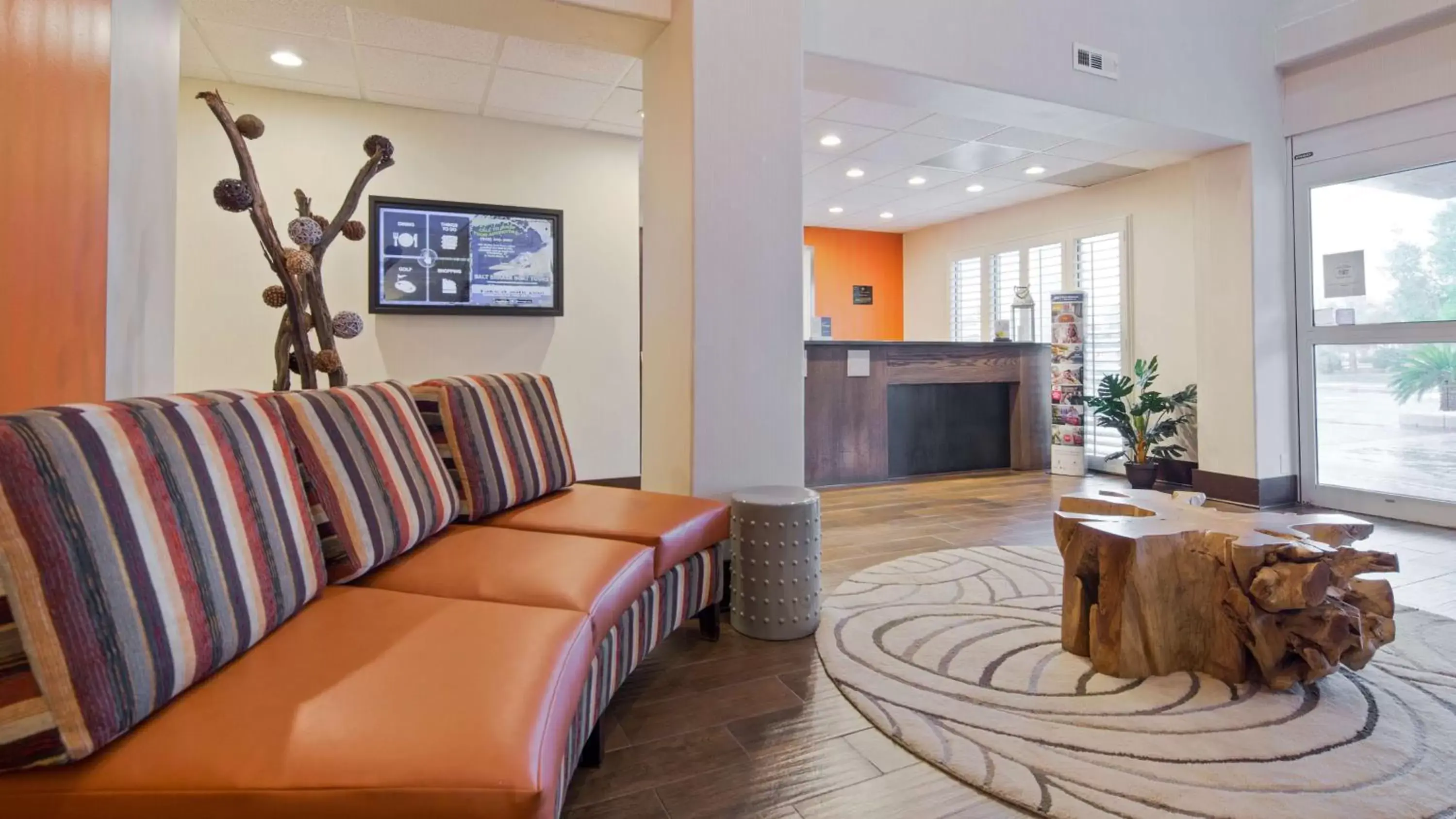 Lobby or reception, Seating Area in Best Western Pawleys Island