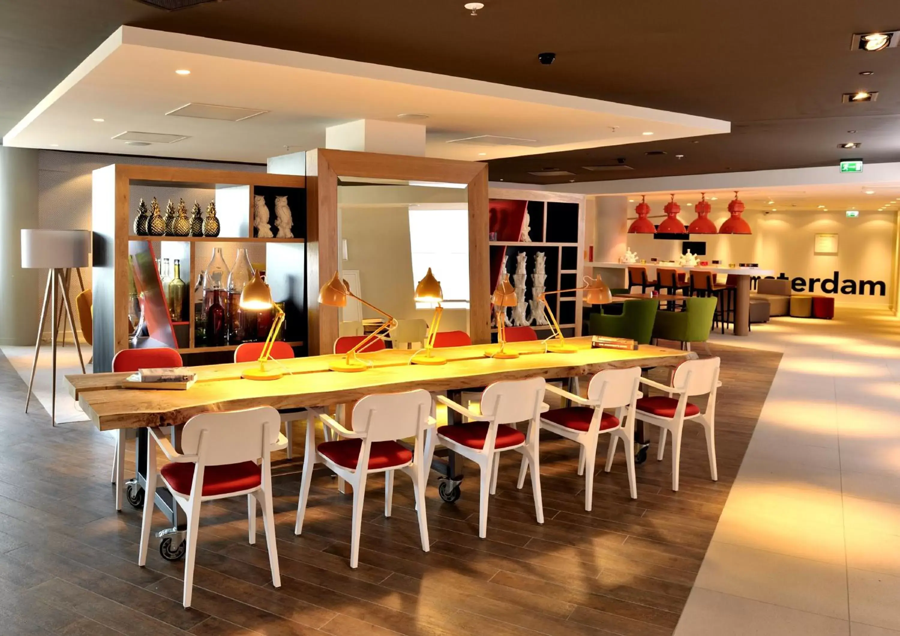 Lobby or reception, Lounge/Bar in Holiday Inn Express Amsterdam Arena Towers, an IHG Hotel