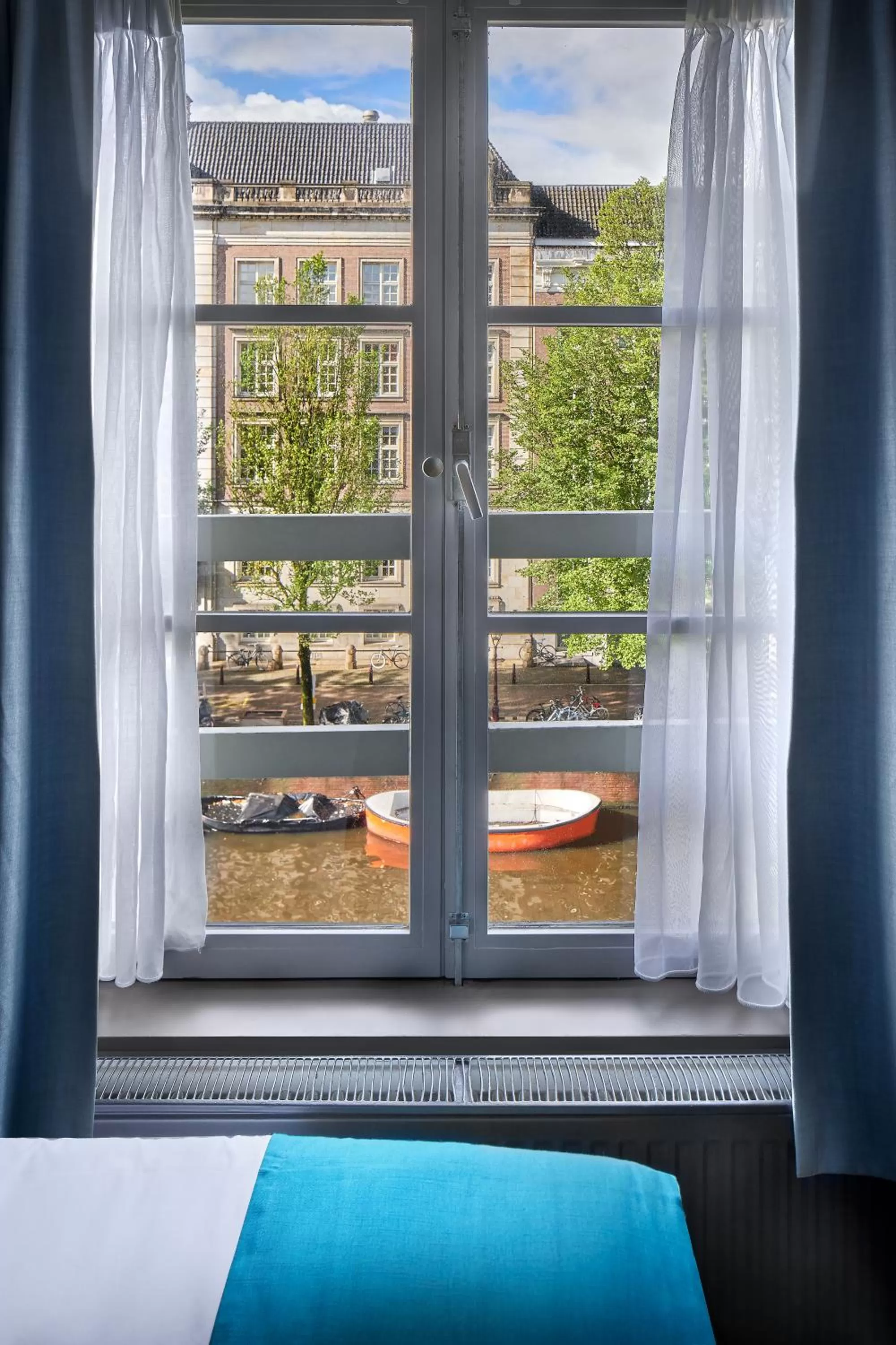 View (from property/room), Bed in Stanley Collection Hotel Hegra Amsterdam