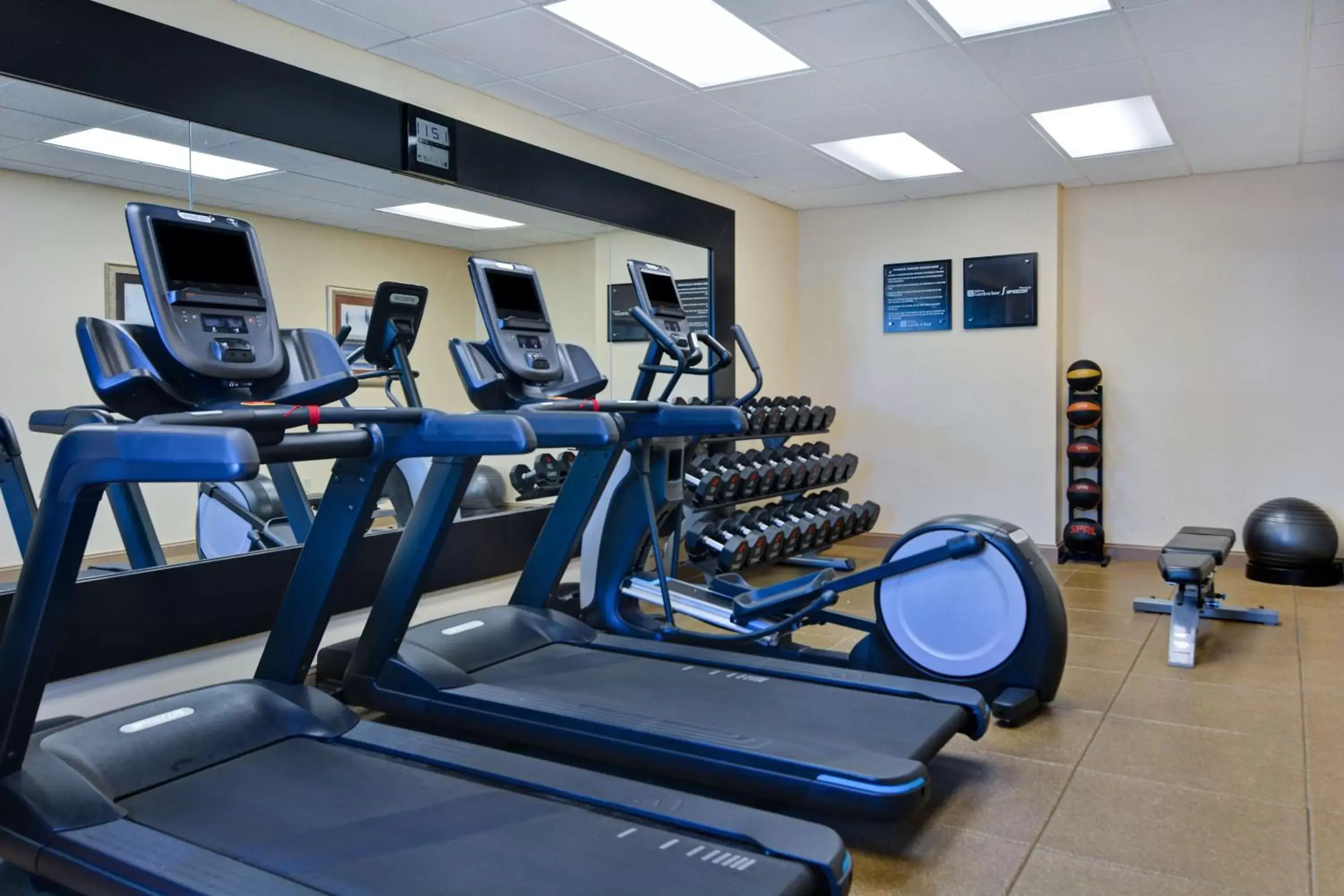 Fitness centre/facilities, Fitness Center/Facilities in Hilton Garden Inn Jacksonville Orange Park