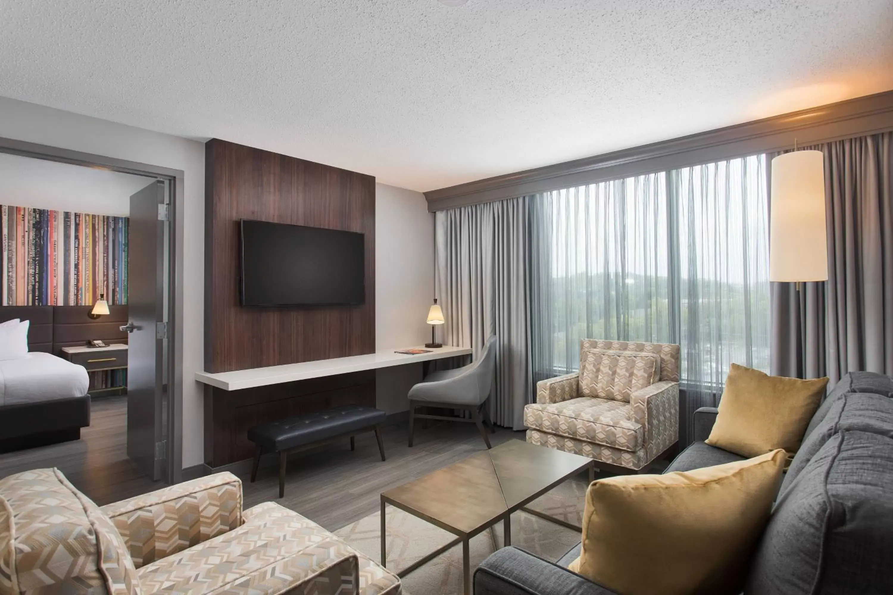 Living room, Seating Area in Nashville Marriott at Vanderbilt University