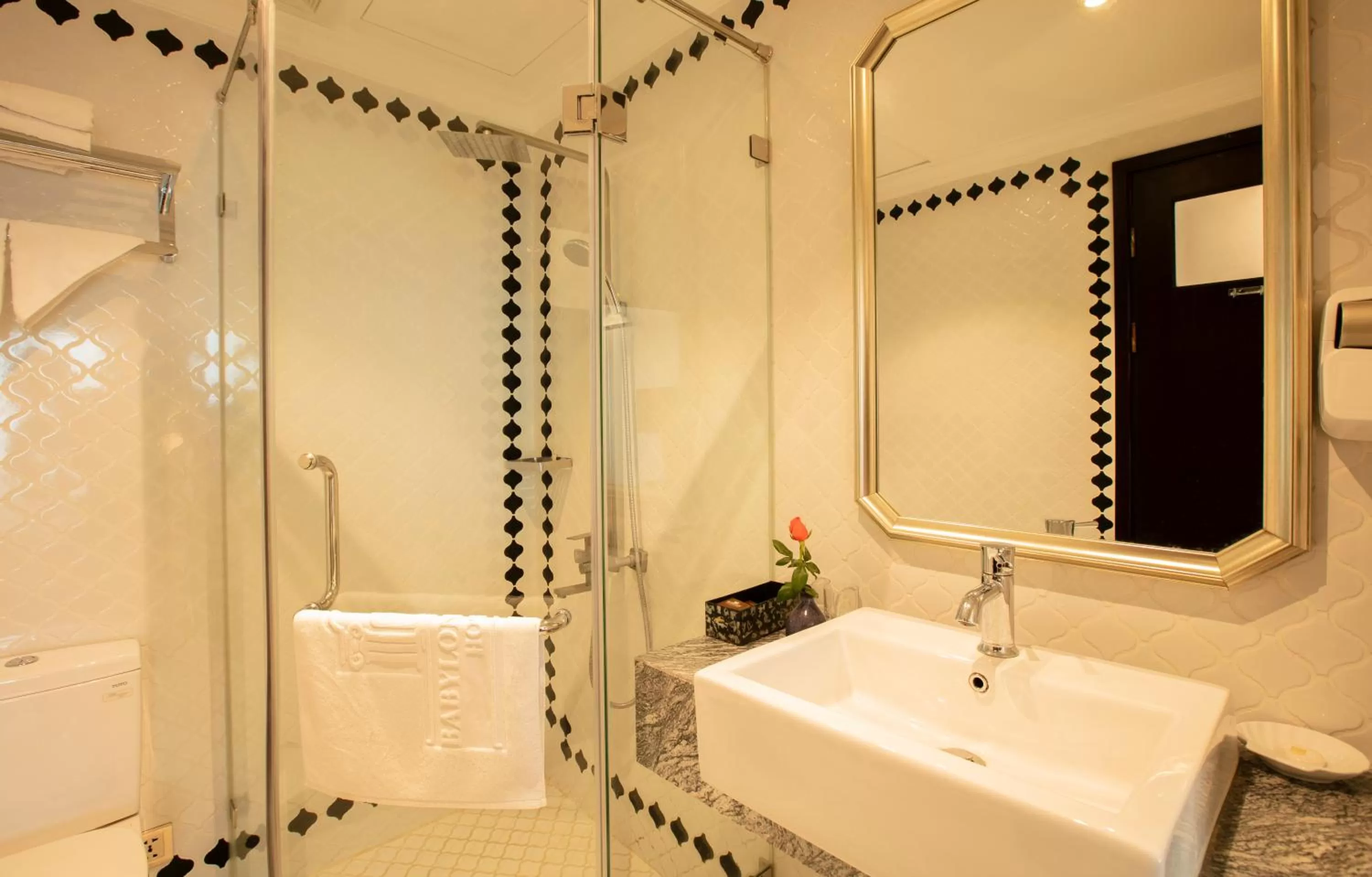 Bathroom in Golden Legend Boutique Hotel