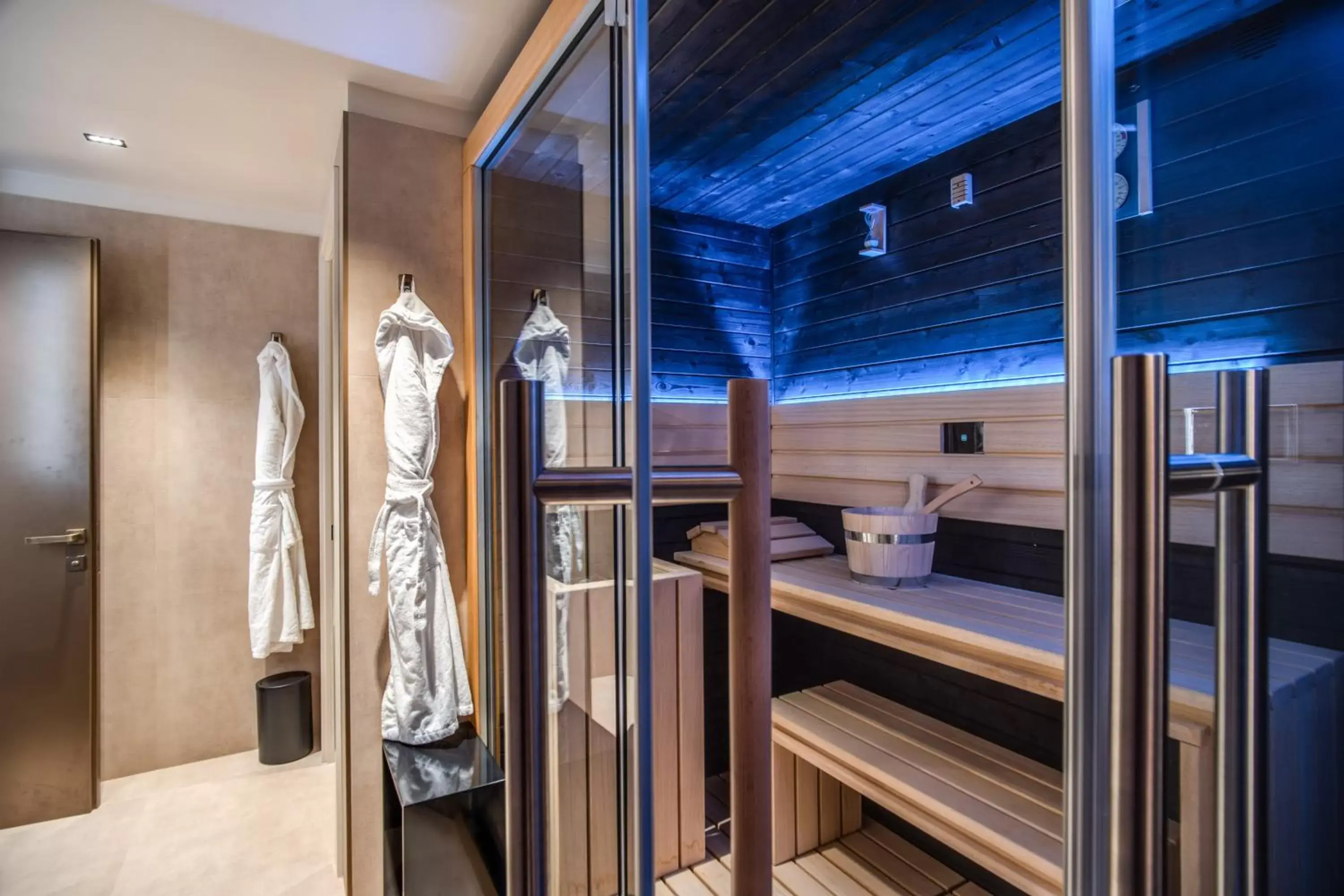 Sauna in Martius Private Suites Hotel