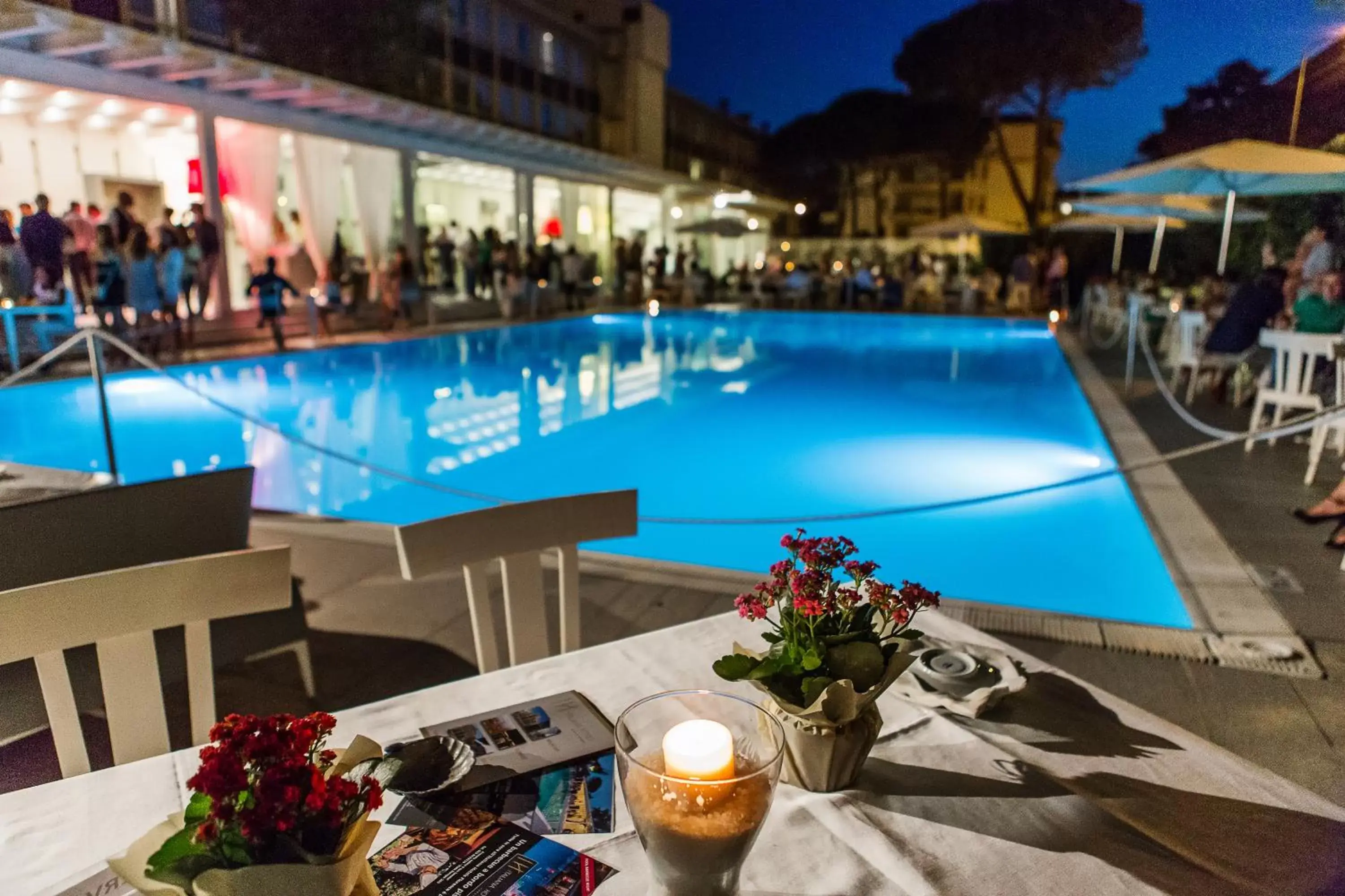 Summer, Swimming Pool in Italiana Hotels Florence