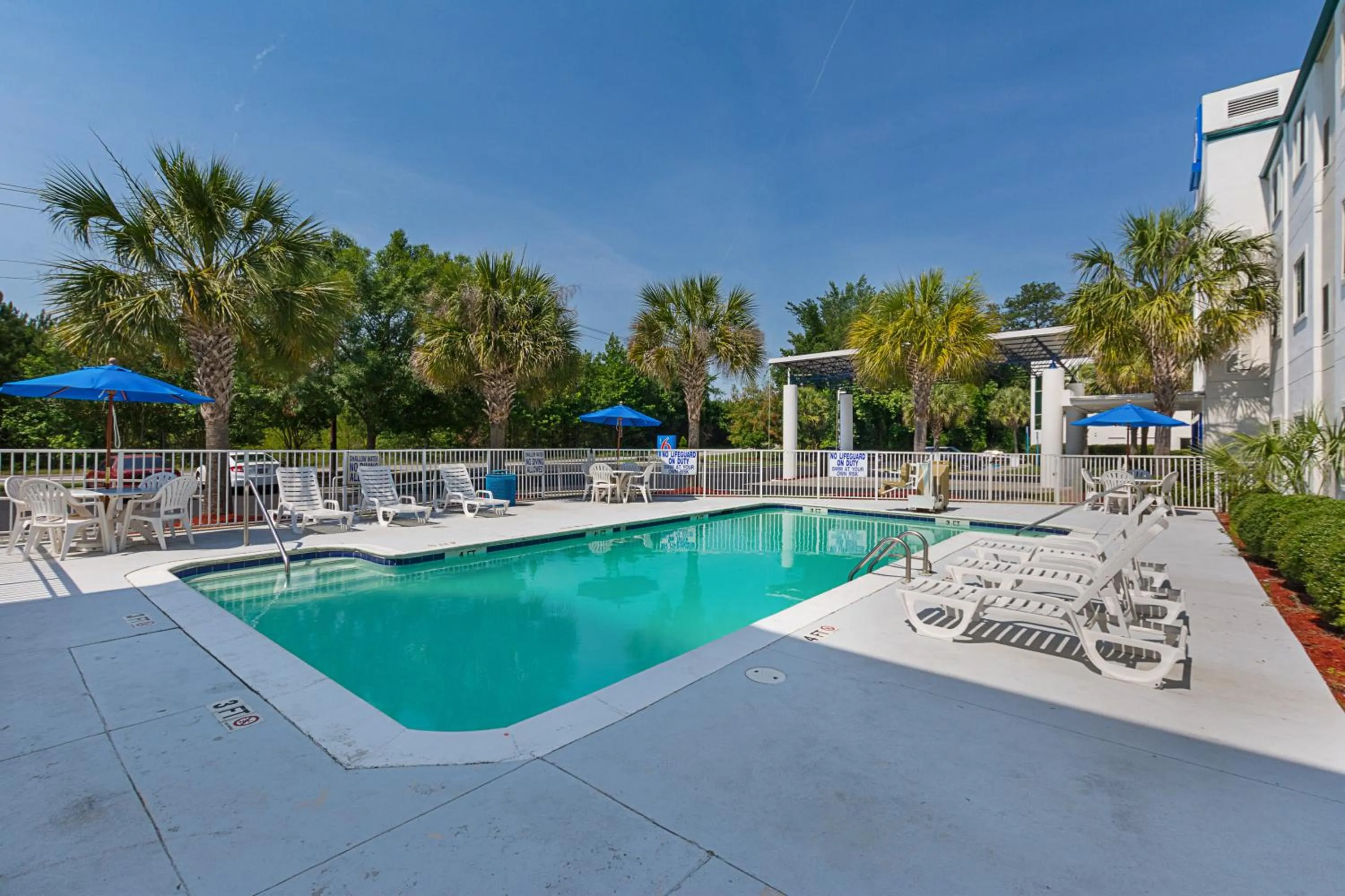 Swimming pool in Motel 6-Columbia, SC - Fort Jackson Area