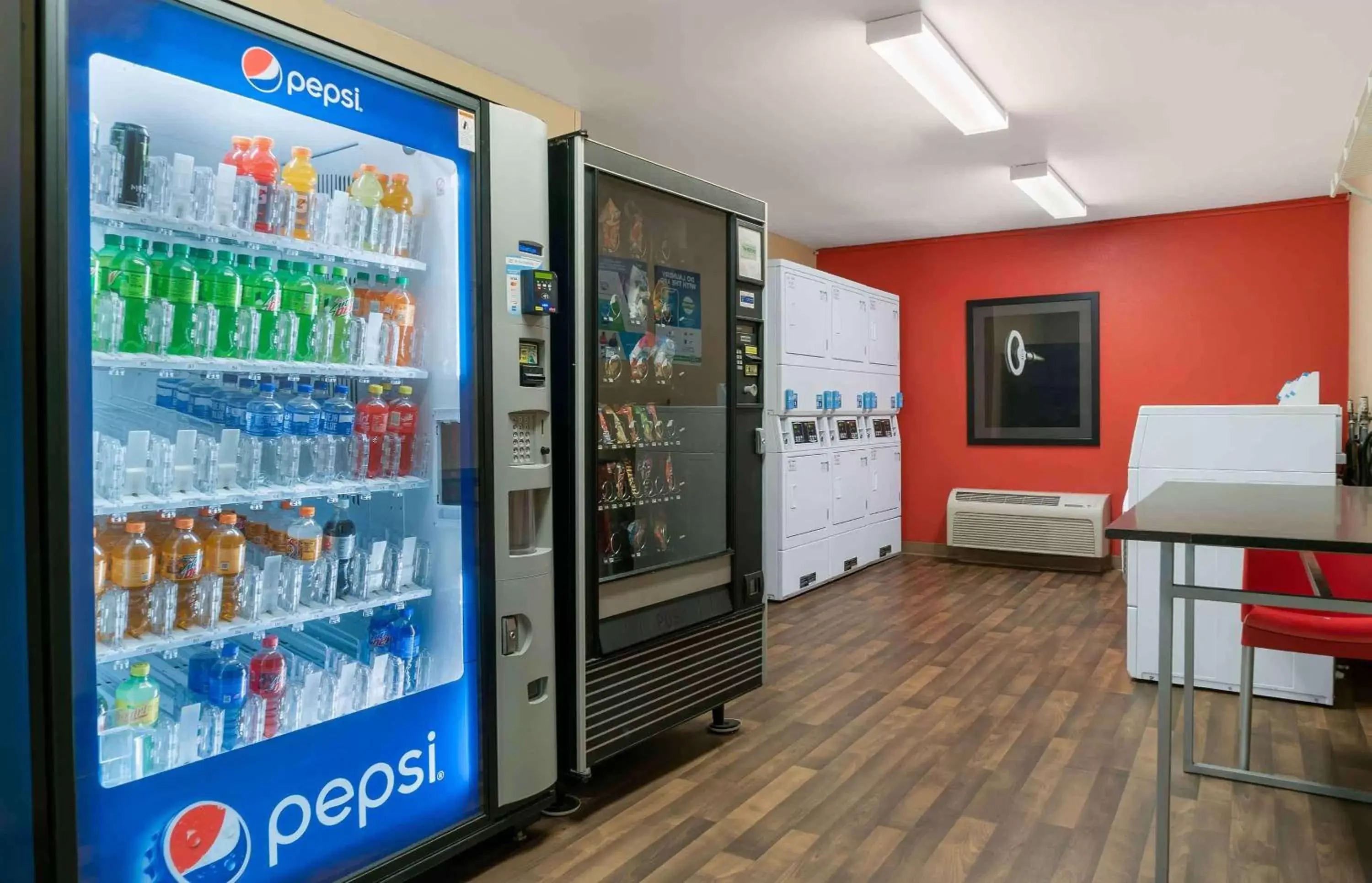 Property building in Extended Stay America Suites - Detroit - Canton Property building in Extended Stay America Suites - Detroit - Canton