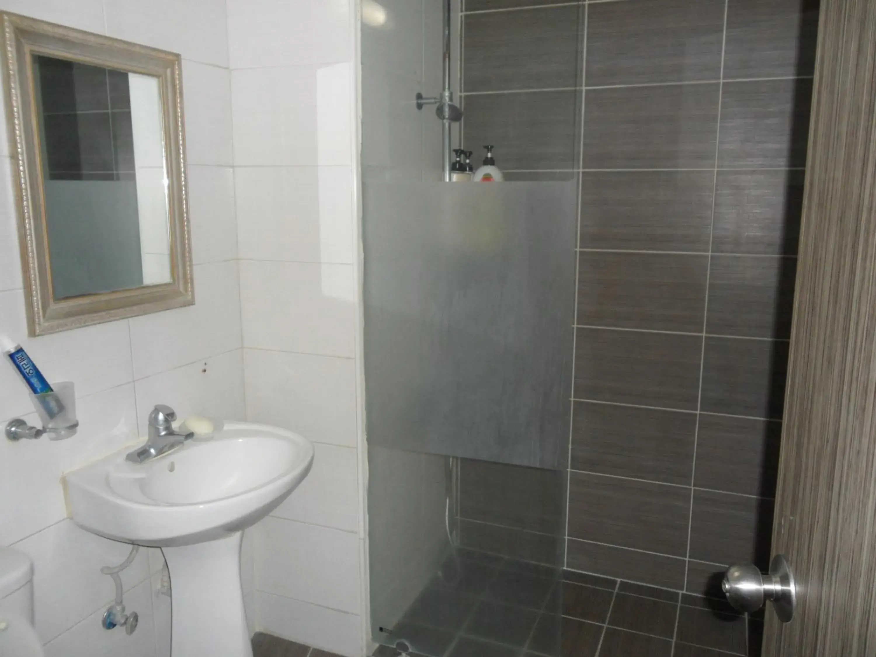 Bathroom in Songdo Blue Hotel